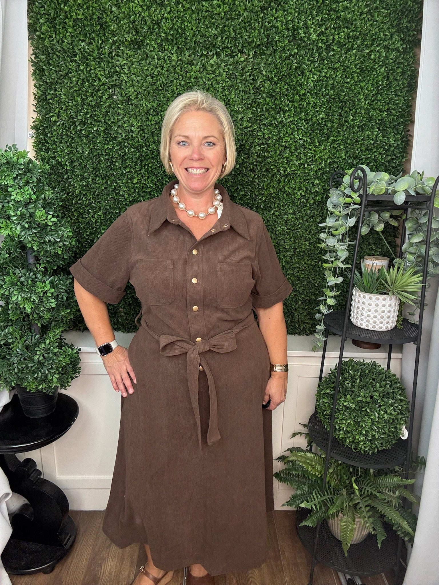 SHORT SLEEVE BUTTON DOWN CORDUROY SHIRT DRESS WITH SELF BELT - BROWN