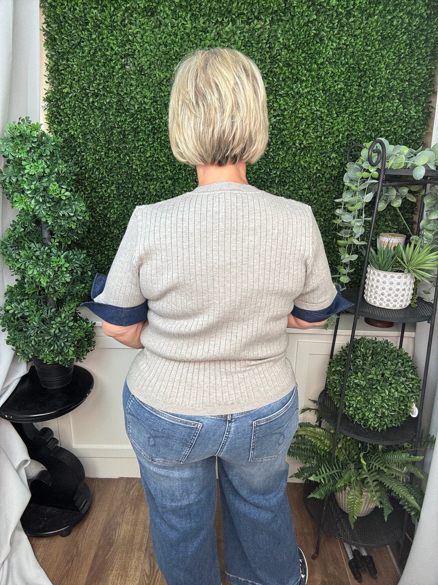 RIBBED KNIT CONTRAST SHORT SLEEVE TOP - H. GREY