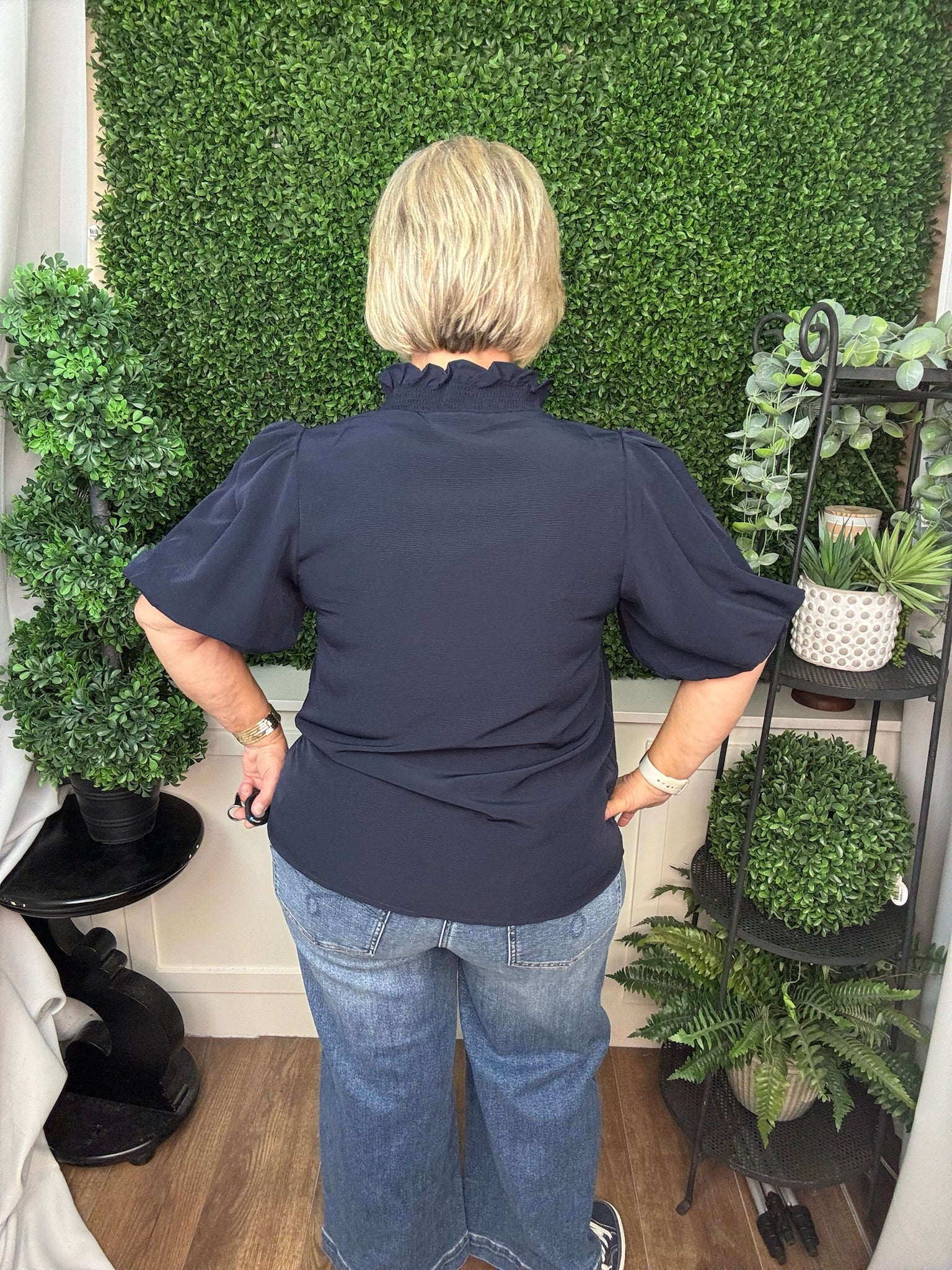 SHORT BUBBLE SLEEVE SMOCKED NECK TOP - NAVY/ OLIVE
