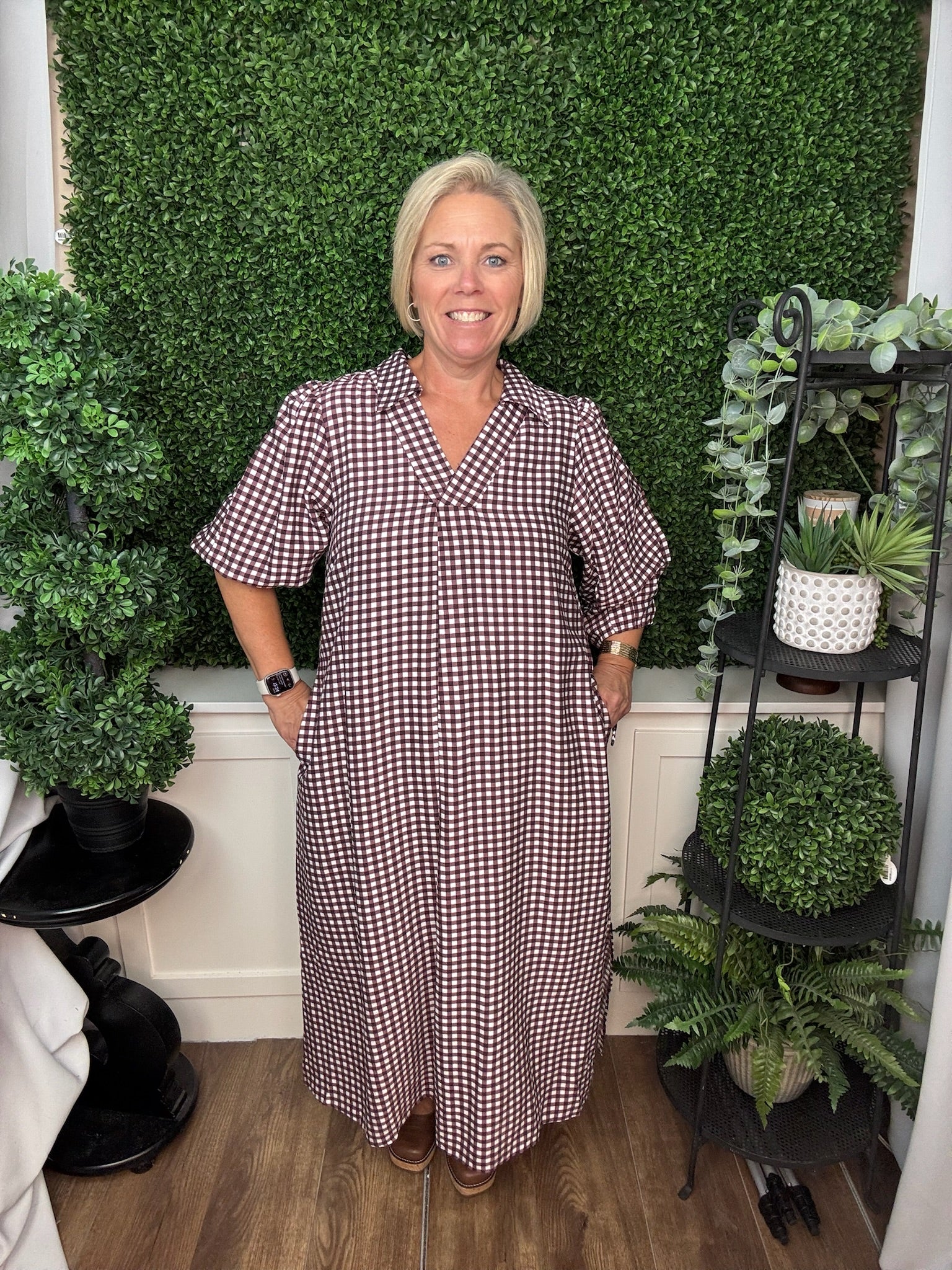 LINING CHECKERED WIDE OPEN COLLARED MIDI DRESS WITH POCKETS - RED BROWN