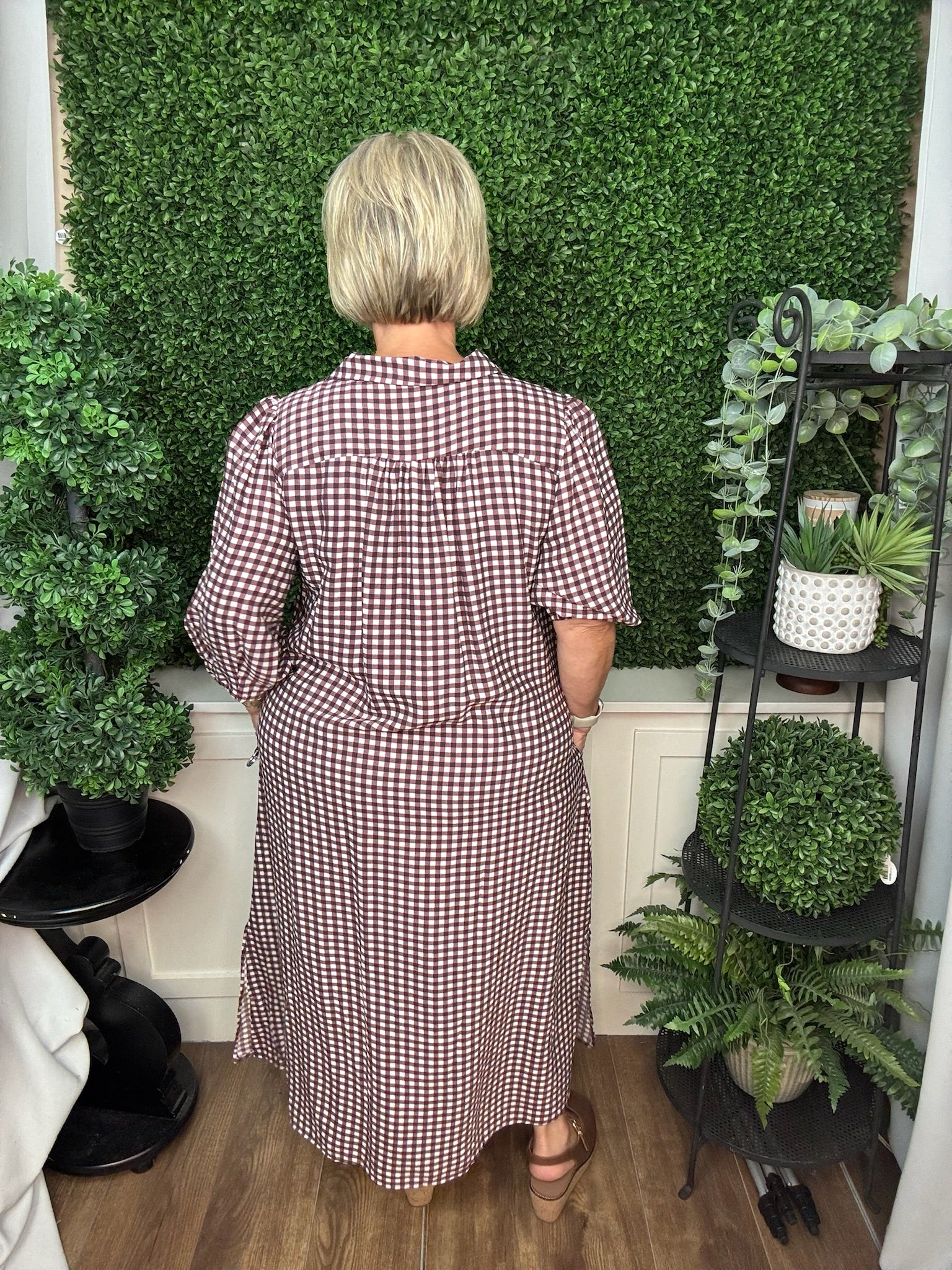 LINING CHECKERED WIDE OPEN COLLARED MIDI DRESS WITH POCKETS - RED BROWN