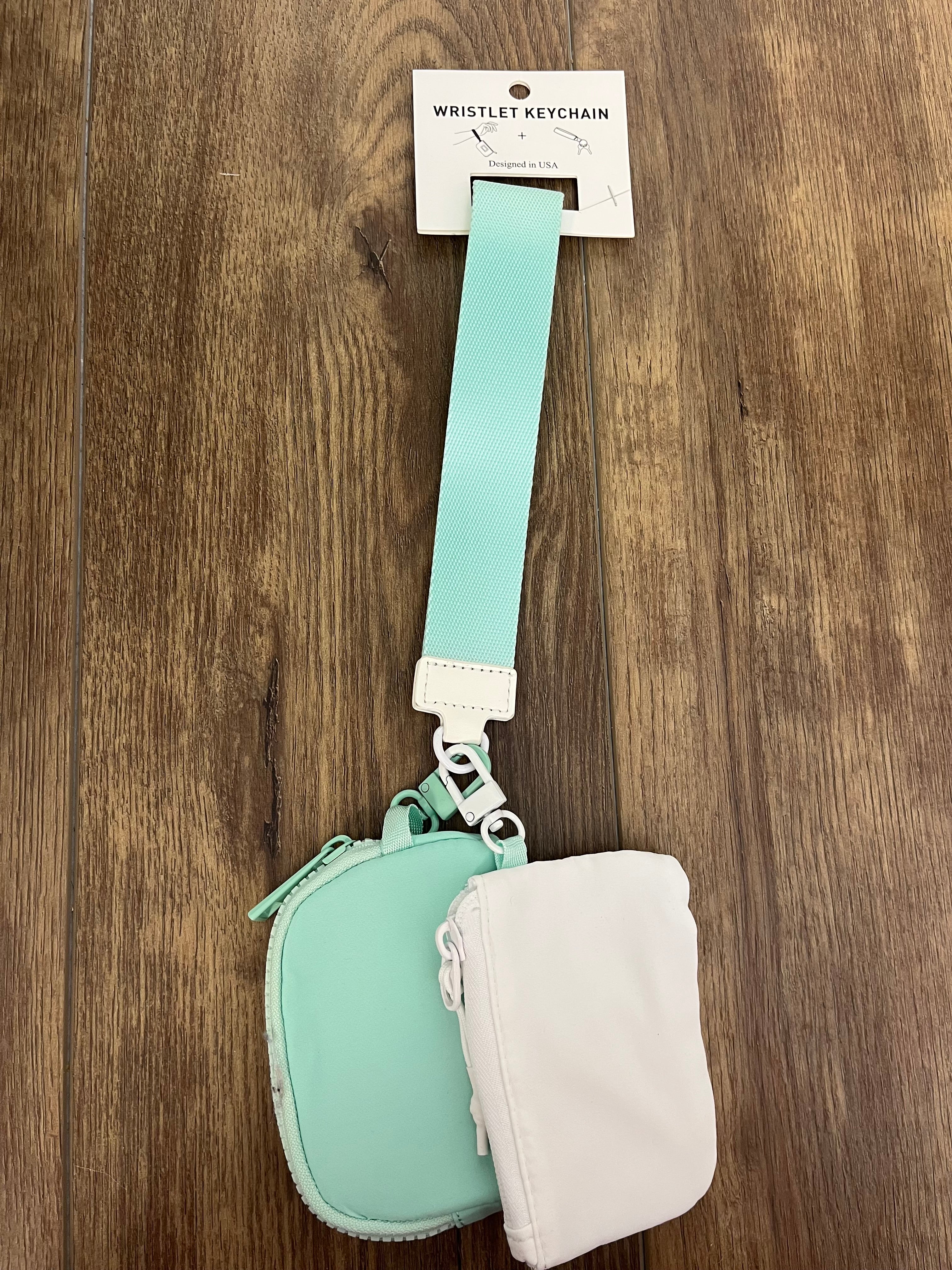 WRISTLET KEYCHAIN