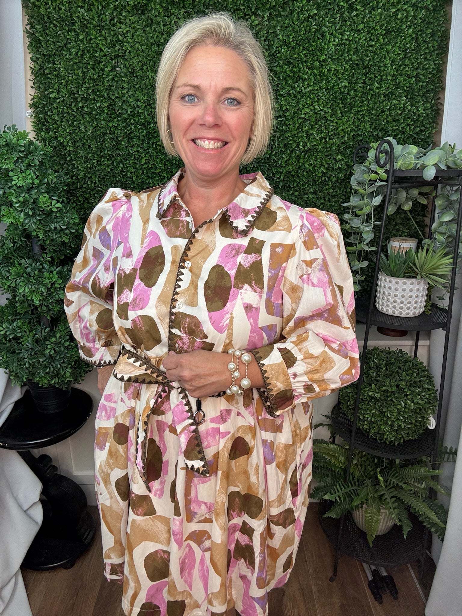 ABSTRACT PRINT COLLARED LONG SLEEVE TIE-WAIST DRESS - CREAM ORCHID