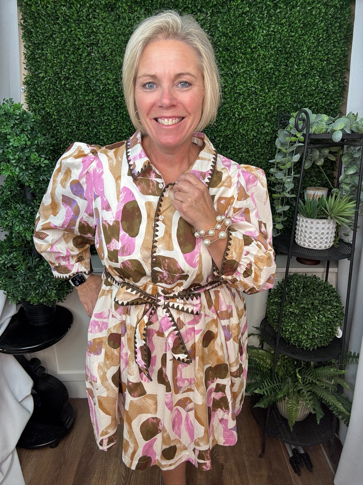 ABSTRACT PRINT COLLARED LONG SLEEVE TIE-WAIST DRESS - CREAM ORCHID