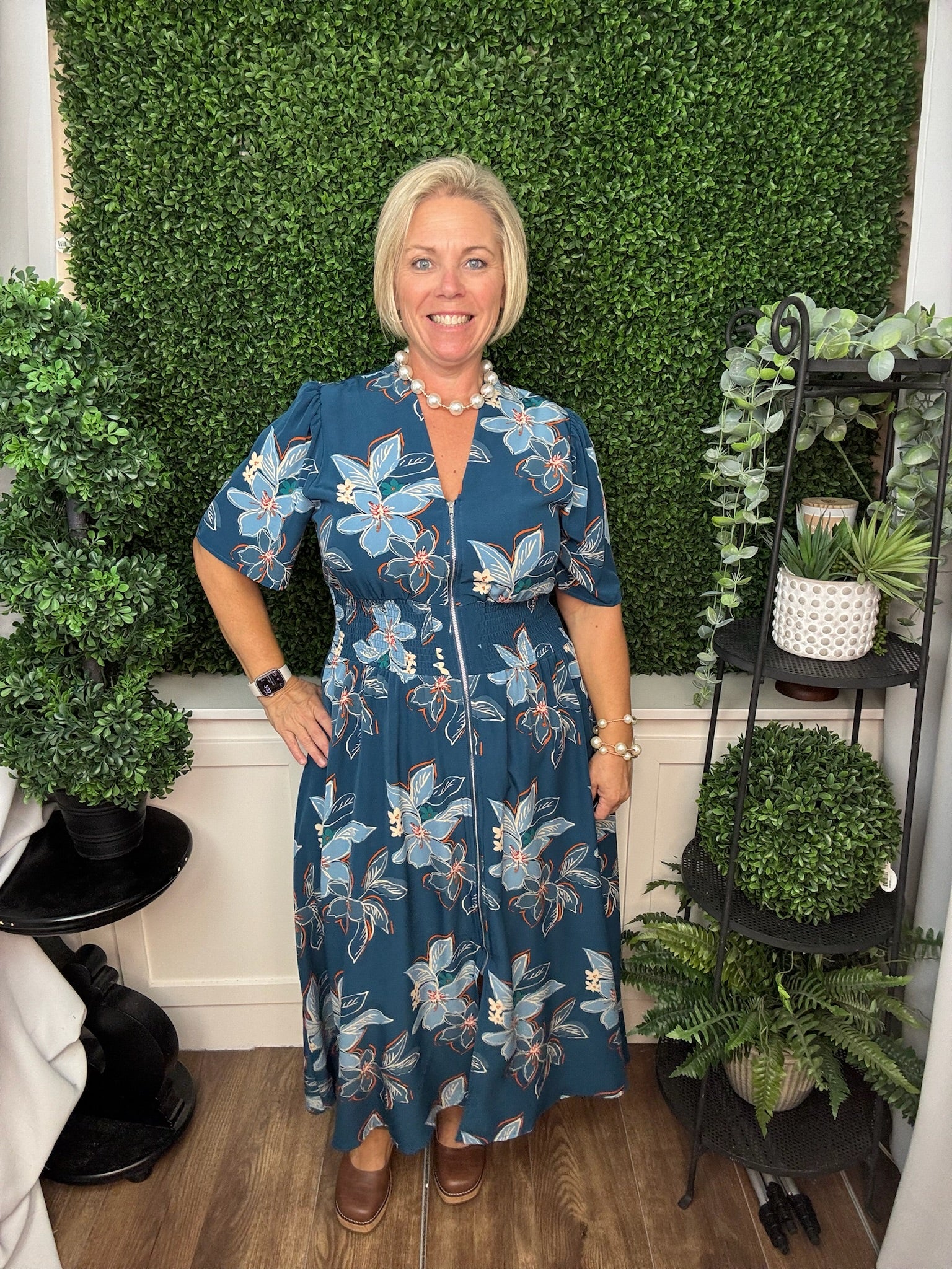SHORT SLEEVE SMOCKED WAIST FRONT ZIP PRINTED DRESS WITH POCKETS - TEAL