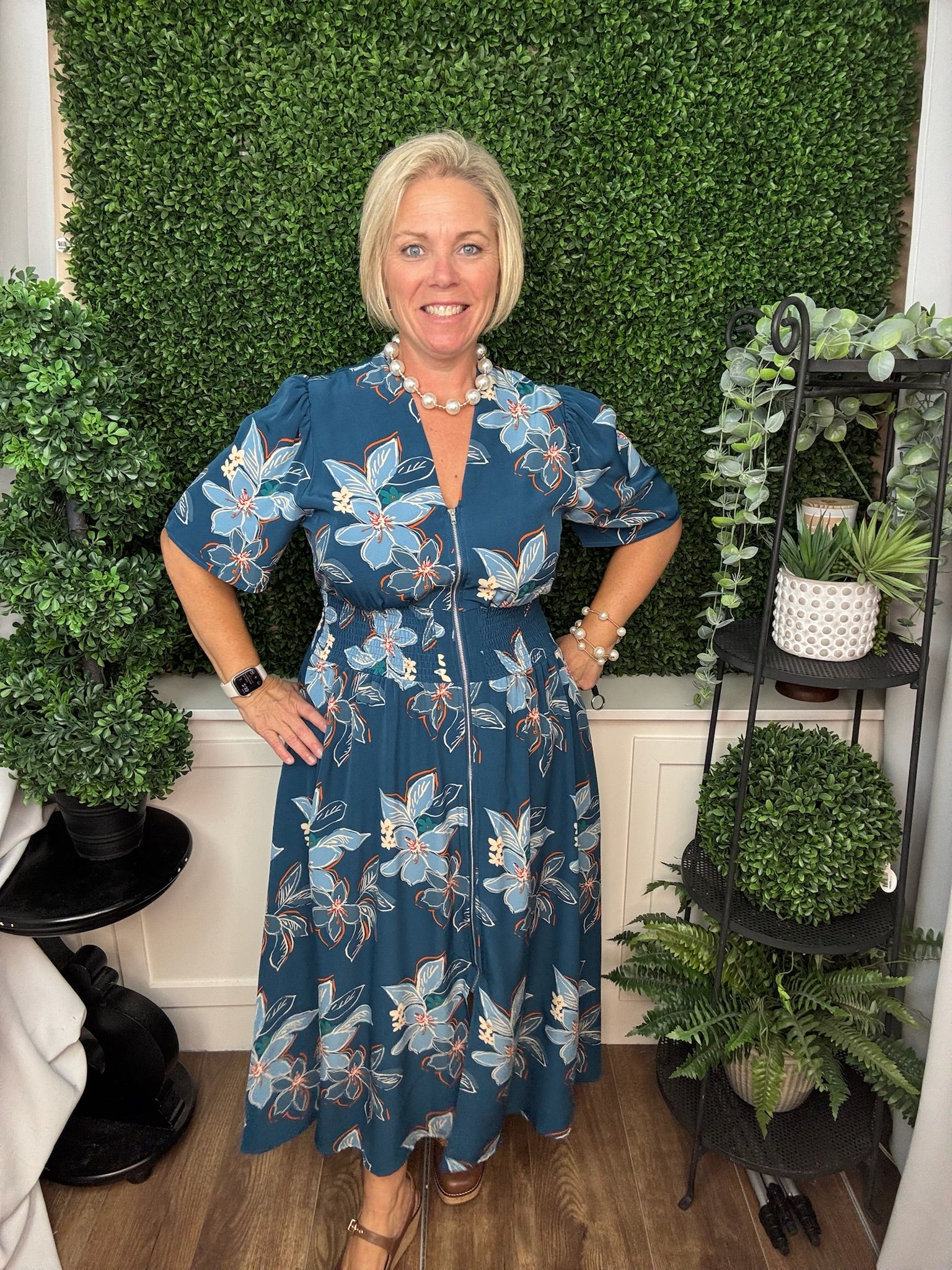 SHORT SLEEVE SMOCKED WAIST FRONT ZIP PRINTED DRESS WITH POCKETS - TEAL