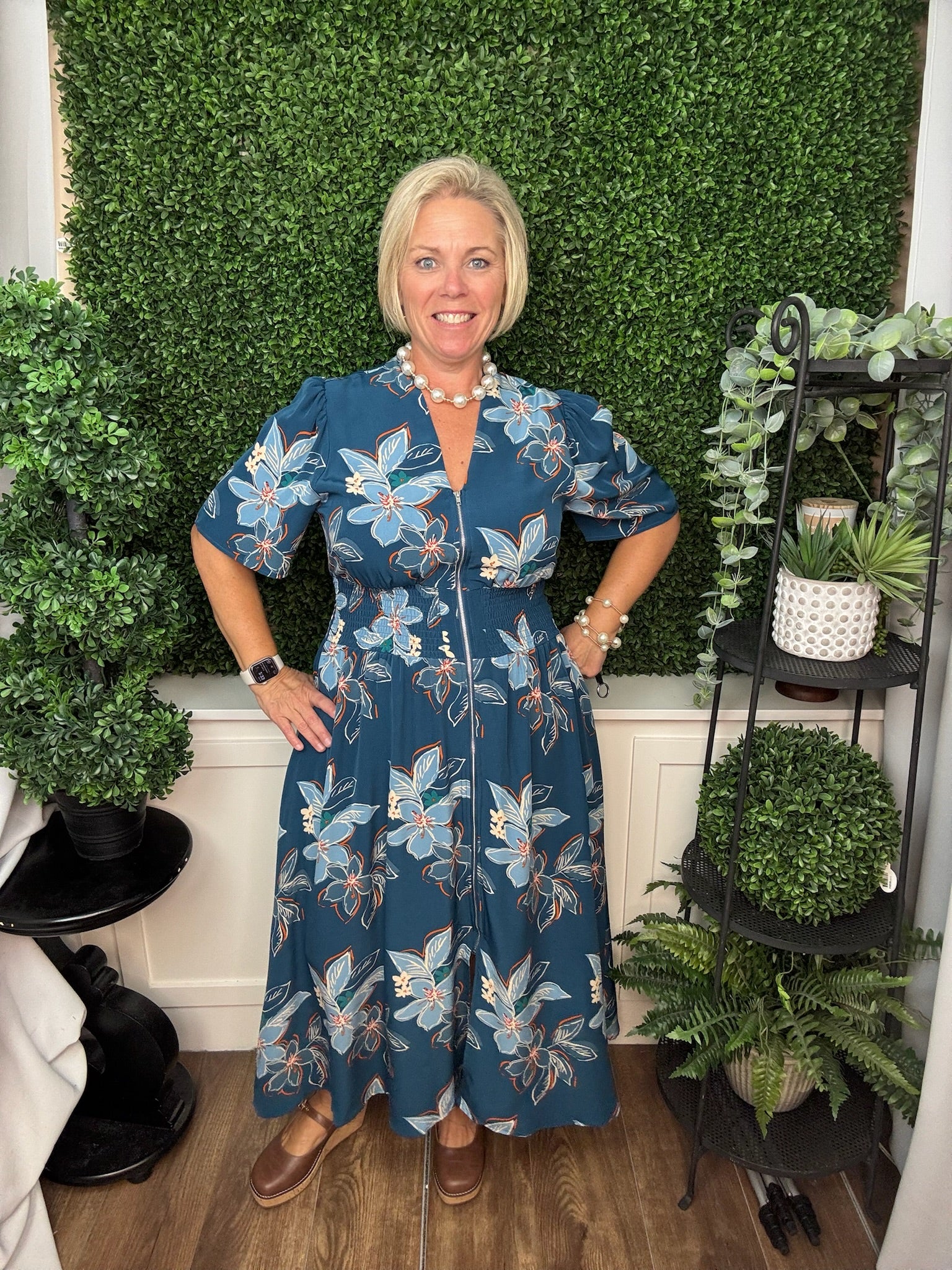 SHORT SLEEVE SMOCKED WAIST FRONT ZIP PRINTED DRESS WITH POCKETS - TEAL