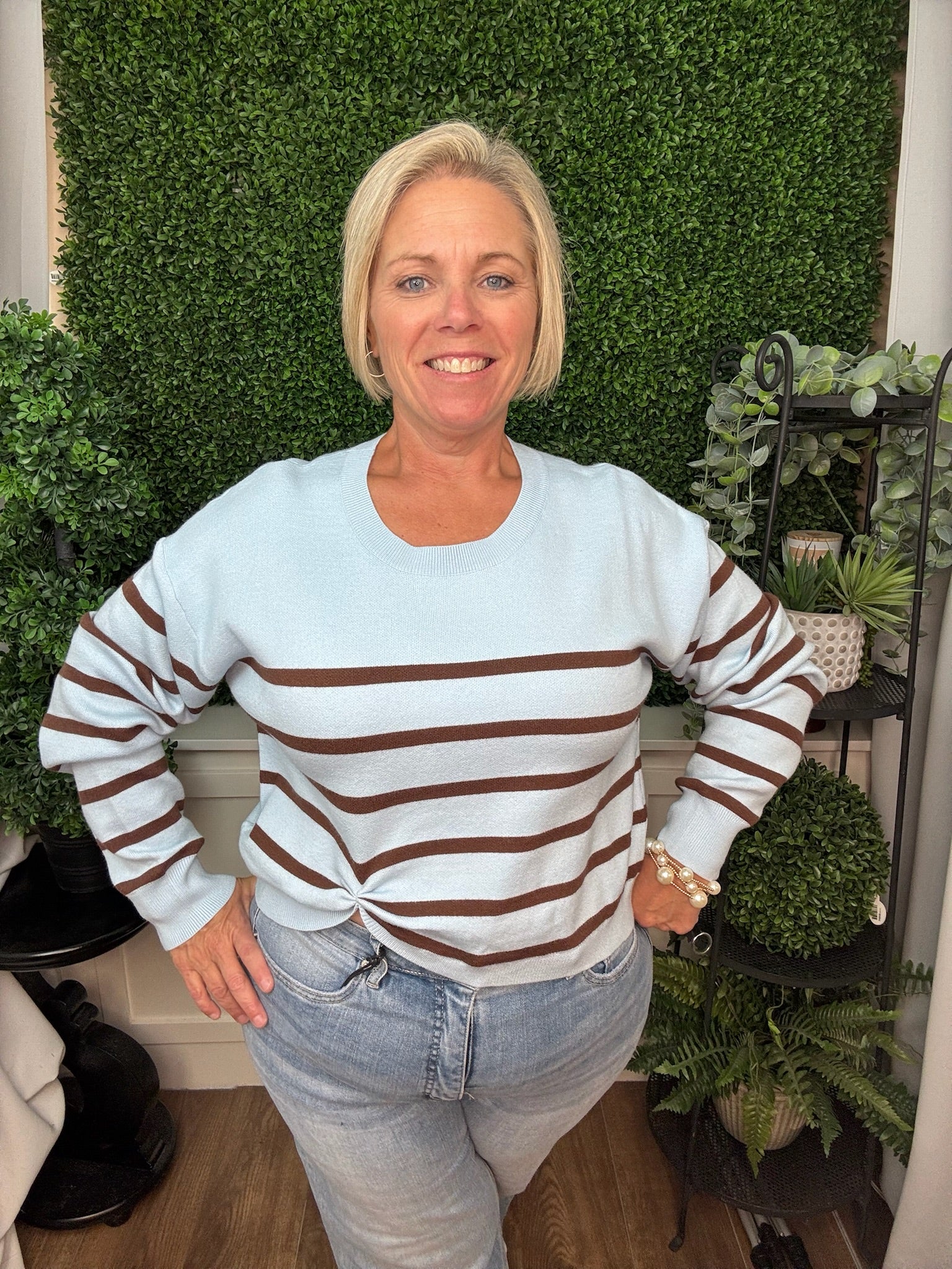 STRIPED SWEATER WITH FRONT KNOT DETAIL - BLUE/BROWN