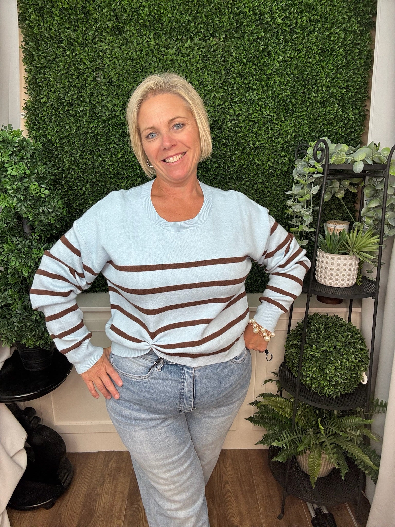 STRIPED SWEATER WITH FRONT KNOT DETAIL - BLUE/BROWN