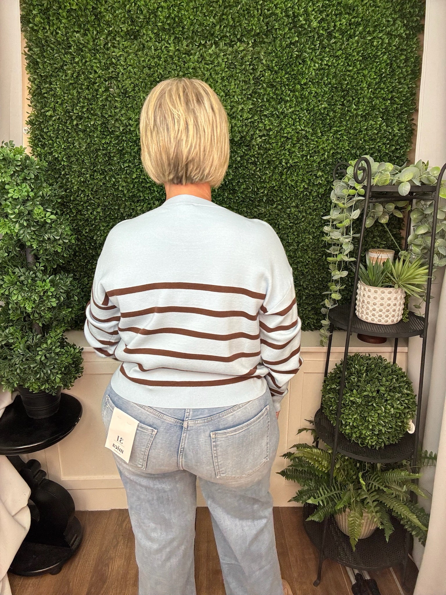 STRIPED SWEATER WITH FRONT KNOT DETAIL - BLUE/BROWN