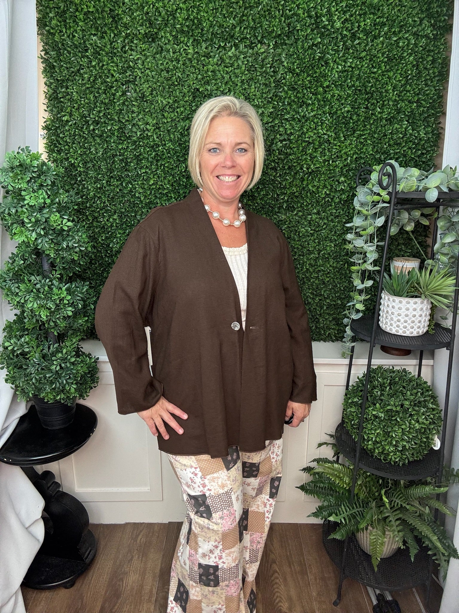 WOVEN OPEN FRONT JACKET WITH SINGLE BUTTON 3/4 SLEEVES - CHOCOLATE