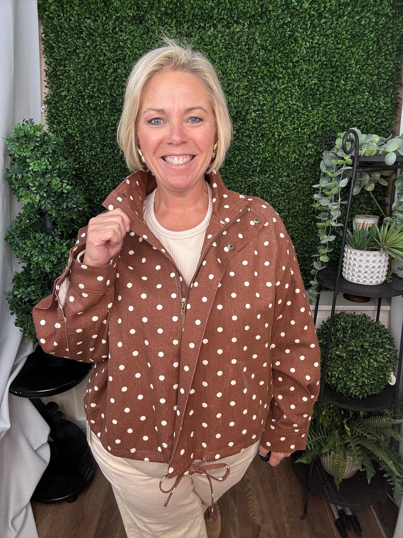 POLKA DOT ZIP FRONT JACKET - BROWN