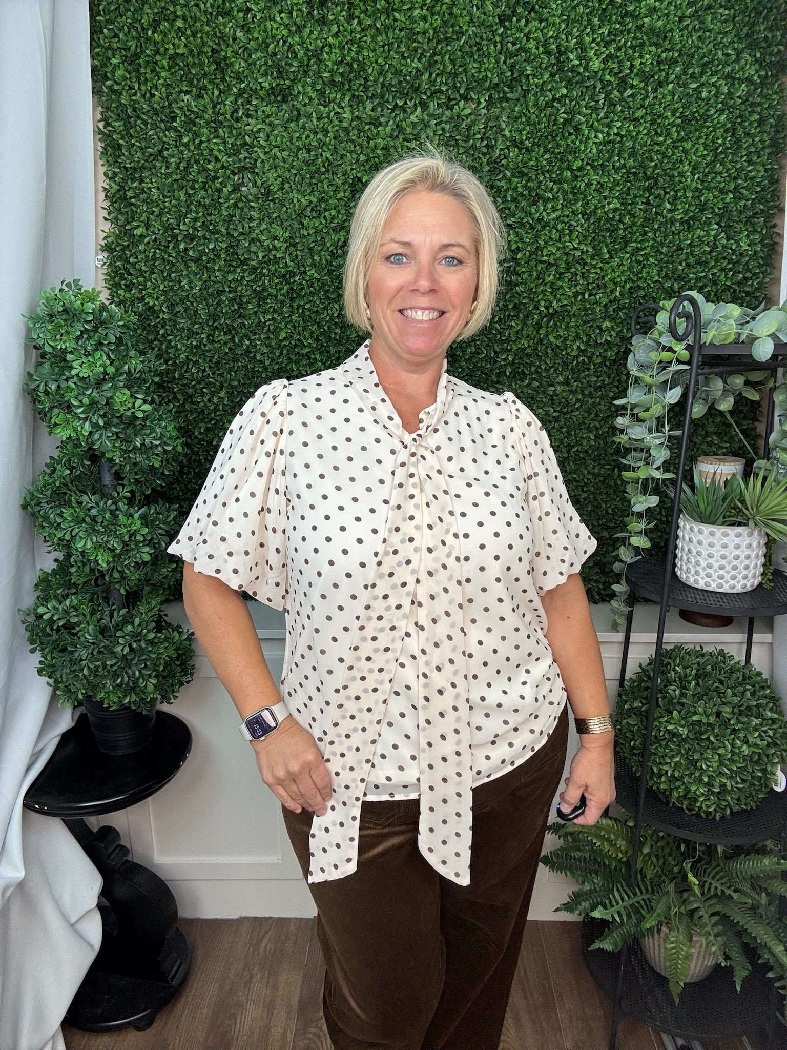 SHORT PUFF SLEEVE WOVEN POLKA DOT PRINT TOP WITH BOW - CREAM