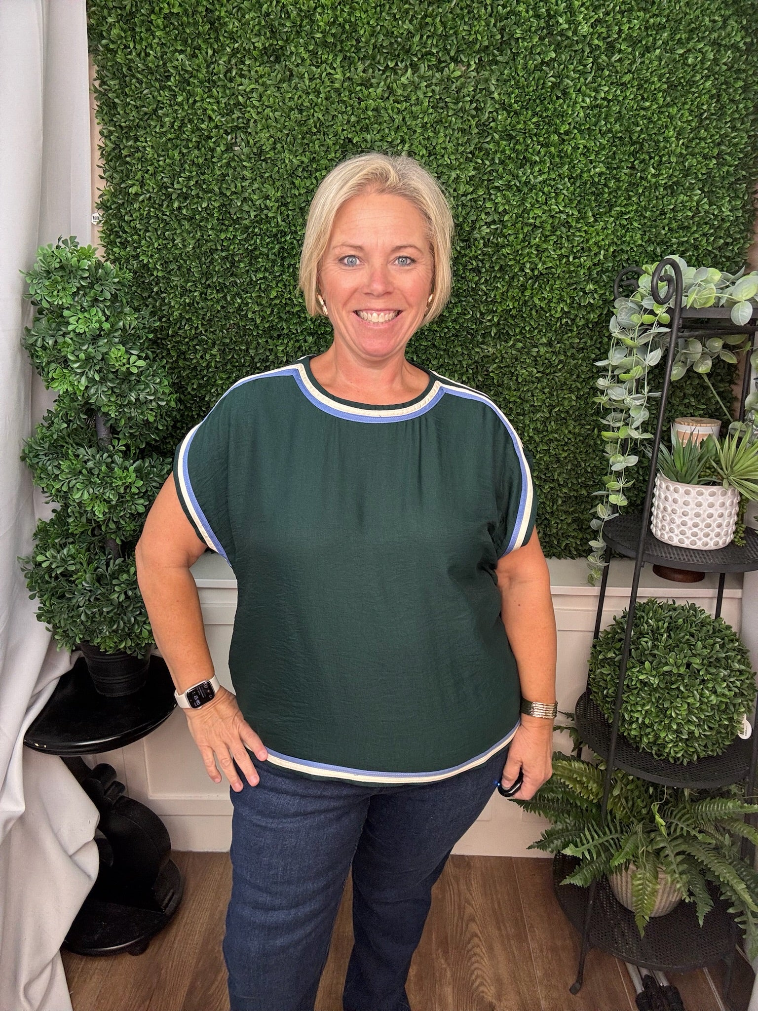 CONTRAST TRIM KNIT TOP - CHOCOLATE/HUNTER GREEN
