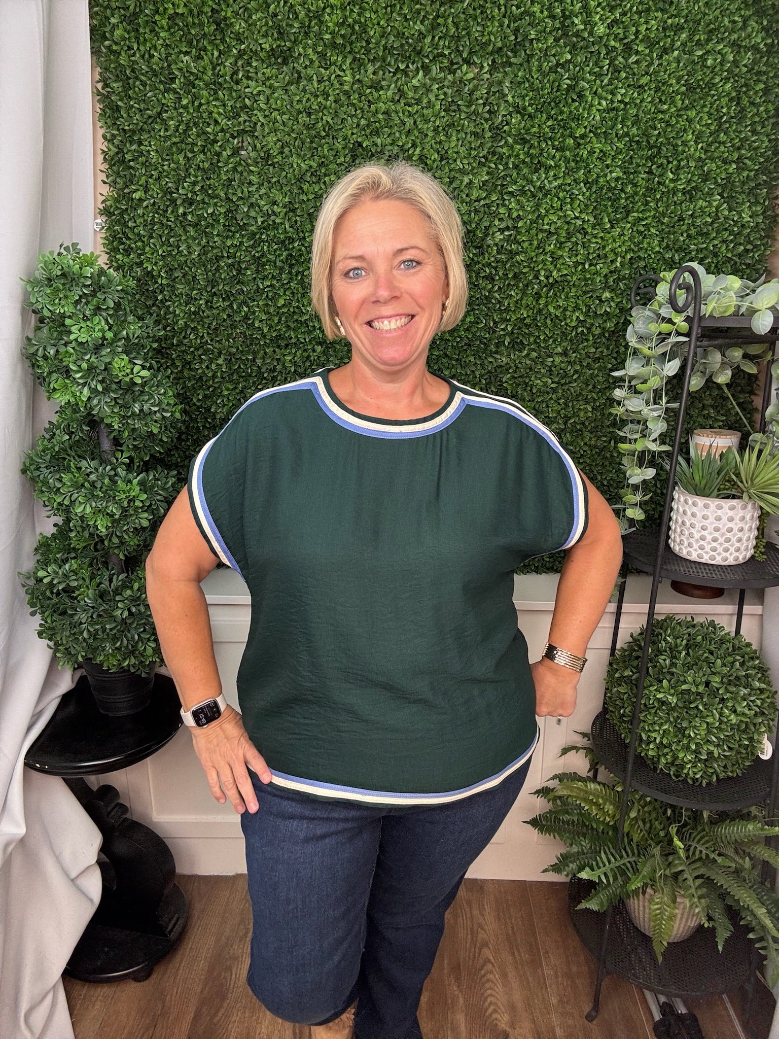 CONTRAST TRIM KNIT TOP - CHOCOLATE/HUNTER GREEN