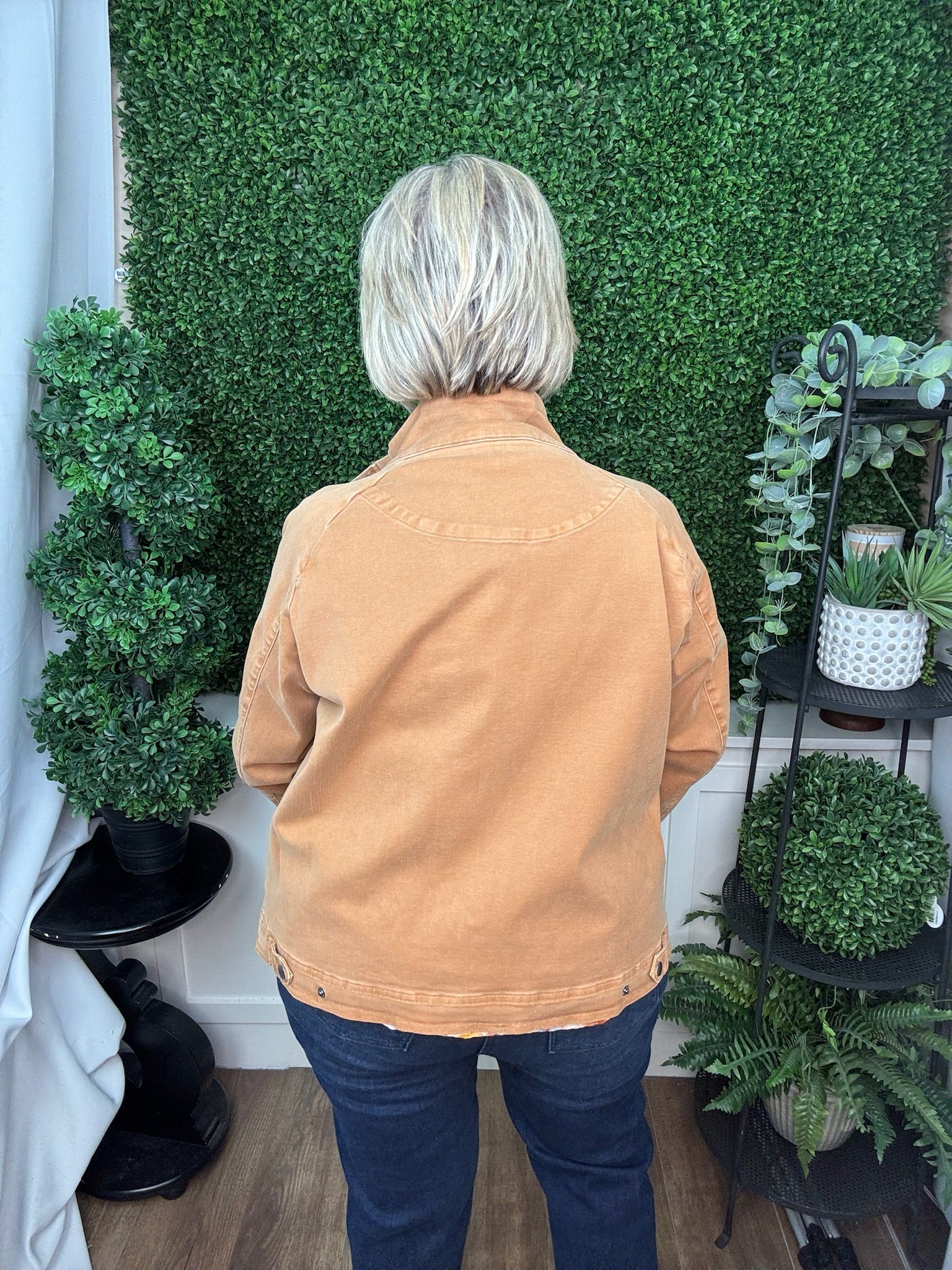 ZIP FRONT RAGLAN SLEEVE JACKET - BROWN