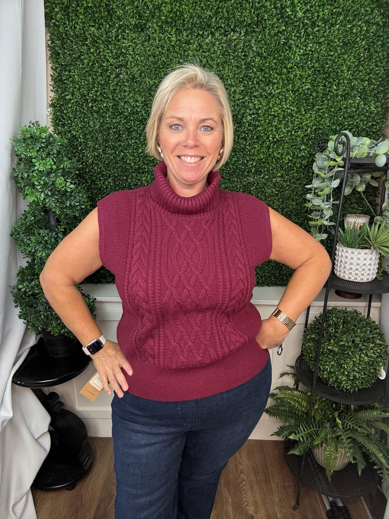 CAP SLEEVE TURTLENECK CABLE SWEATER TOP - WINE