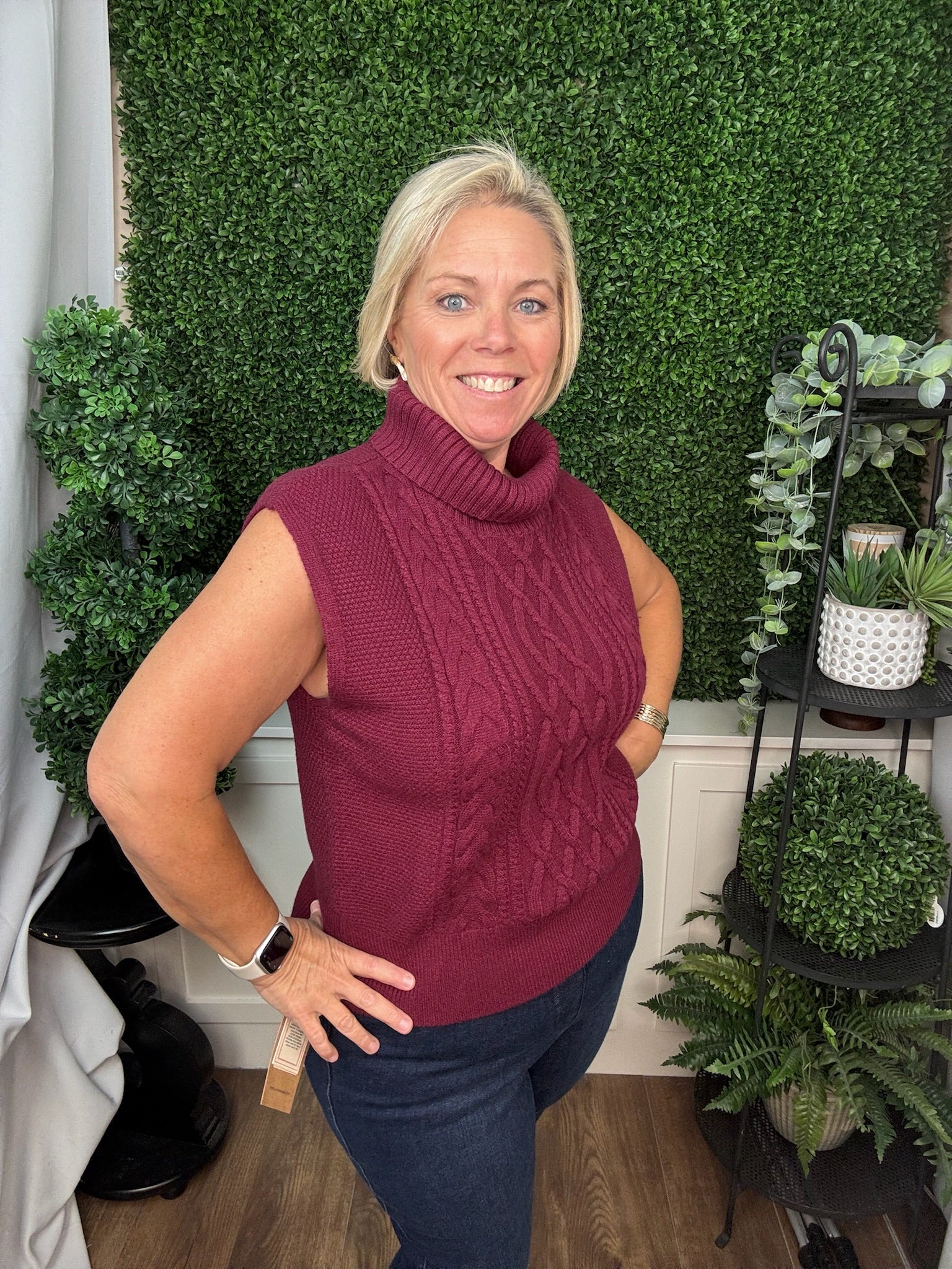 CAP SLEEVE TURTLENECK CABLE SWEATER TOP - WINE