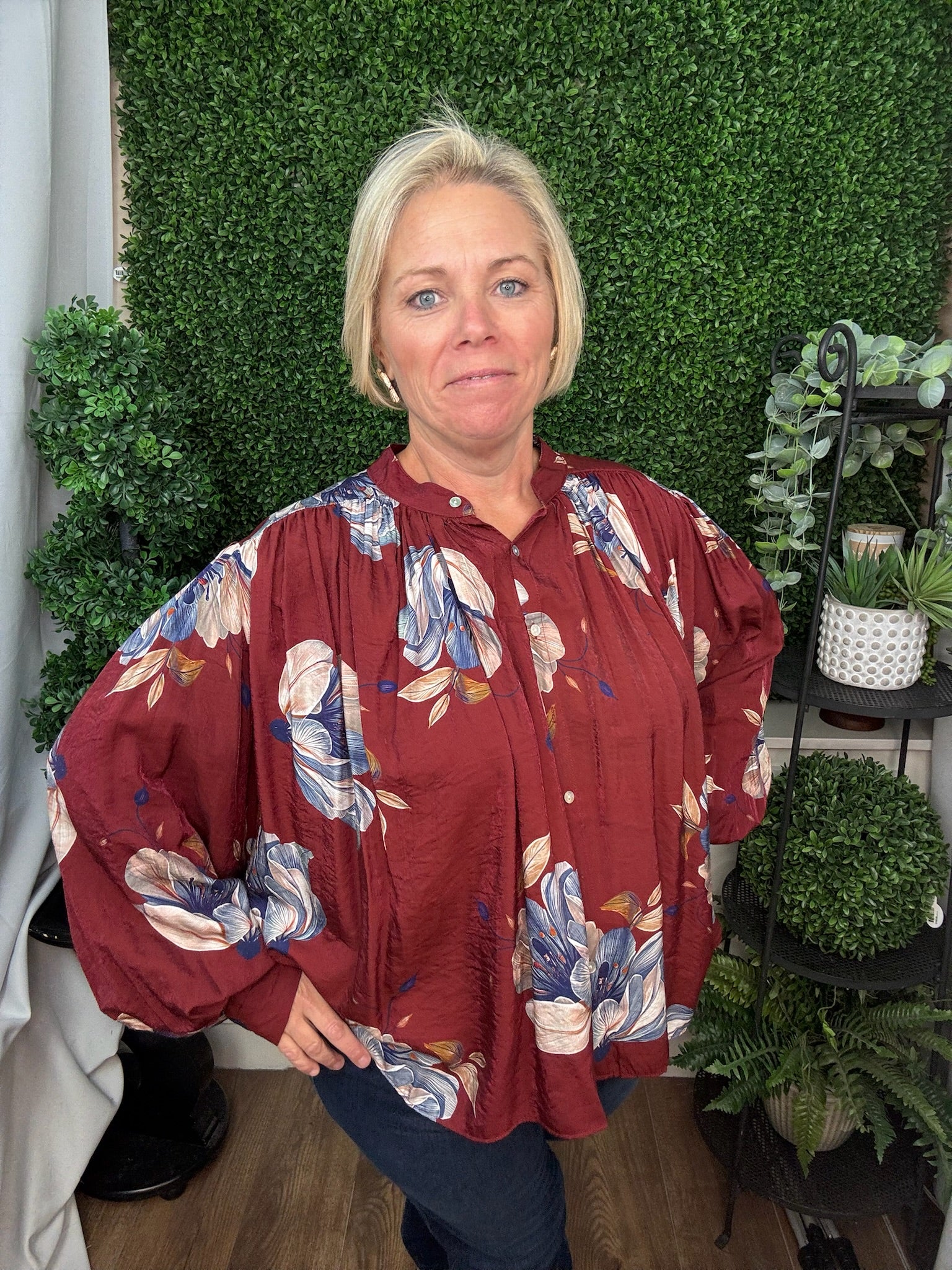 FLORAL VOLUMINOUS BUTTON DOWN BLOUSE - BURGUNDY