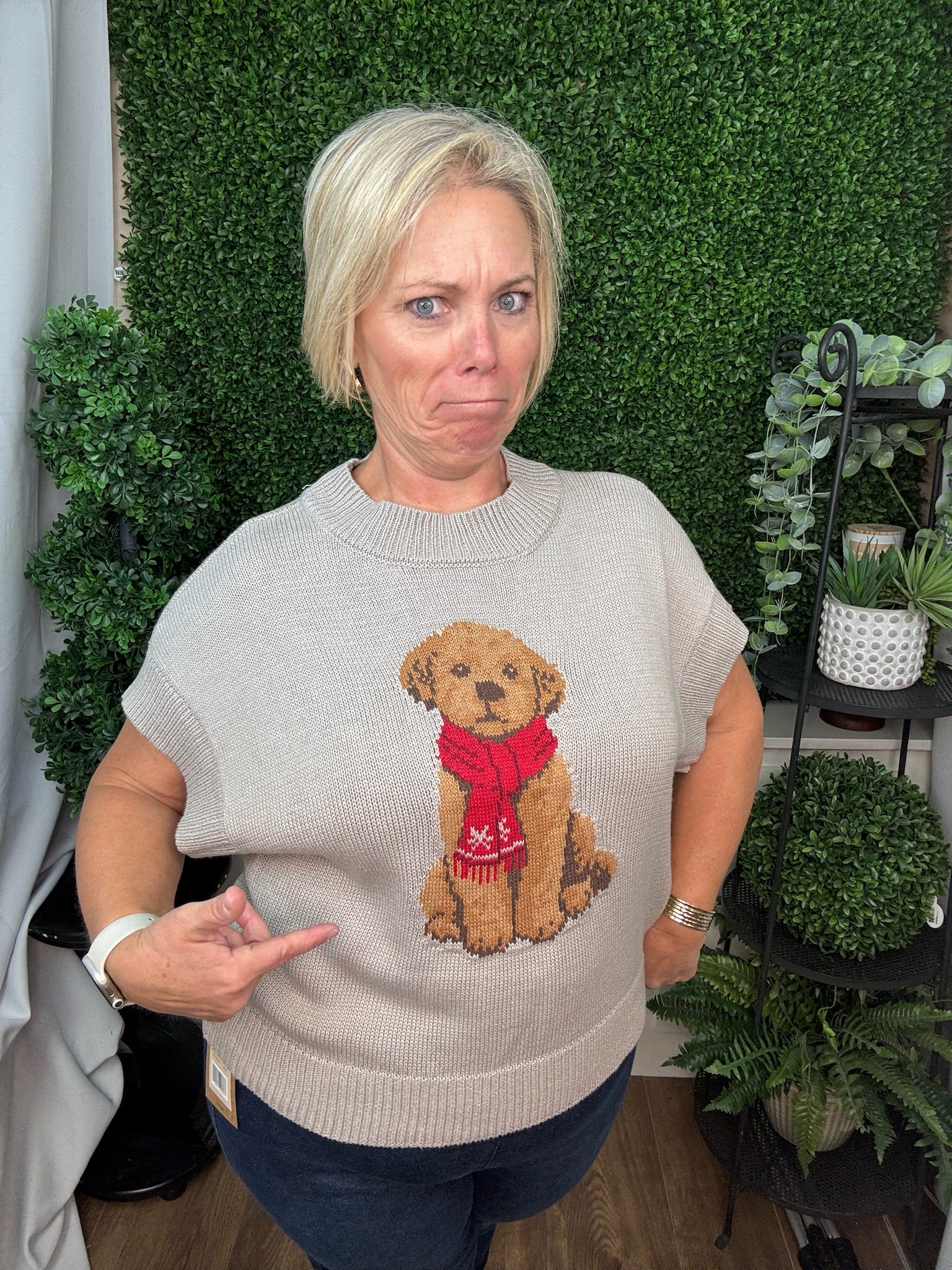 TEDDY BEAR GRAPHIC CREWNECK SWEATER - GREY