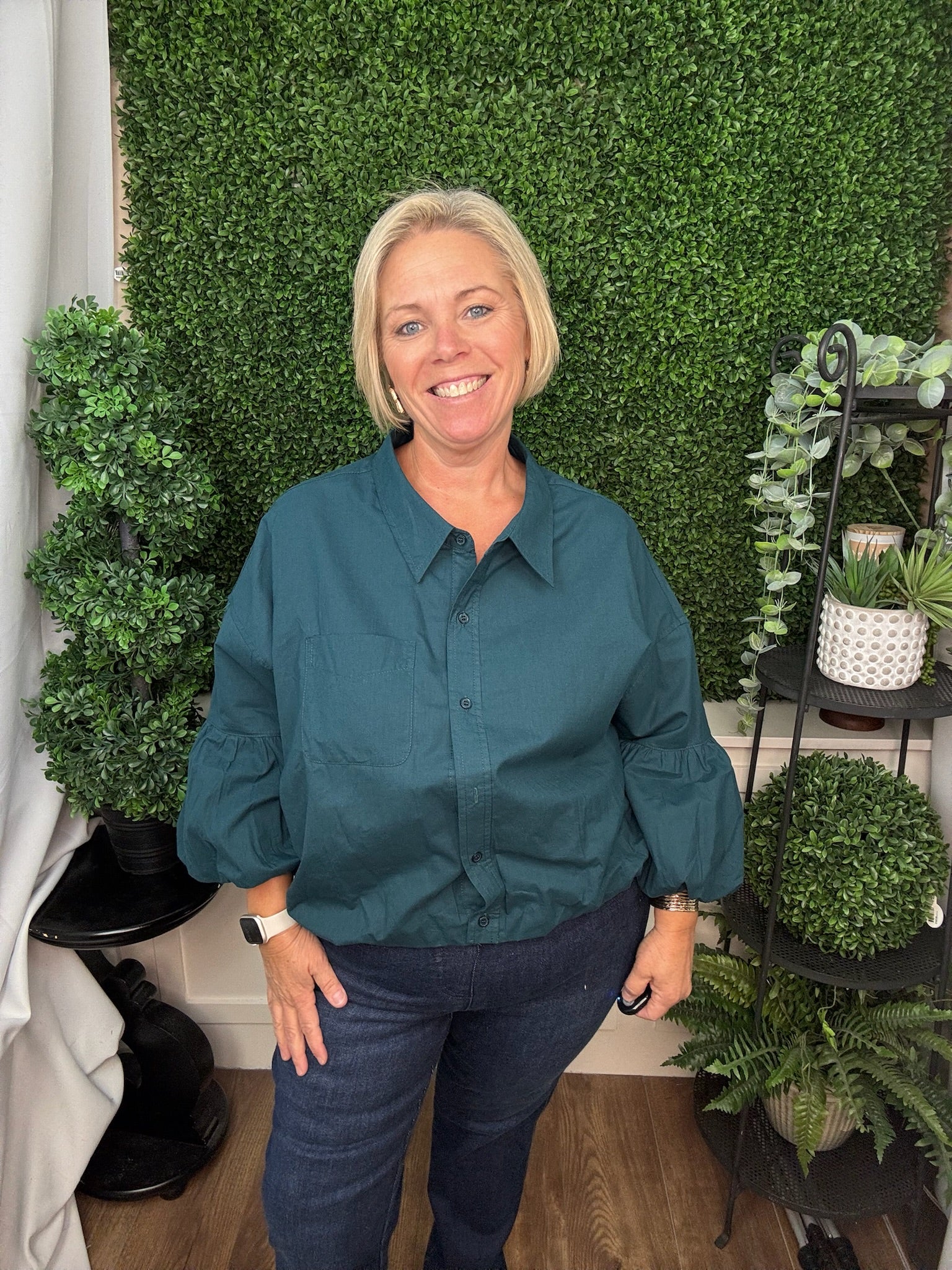 COLLARED BUTTON-FRONT BLOUSE WITH RUFFLE SLEEVES - DEEP TEAL/FESTIVAL FUSCHIA
