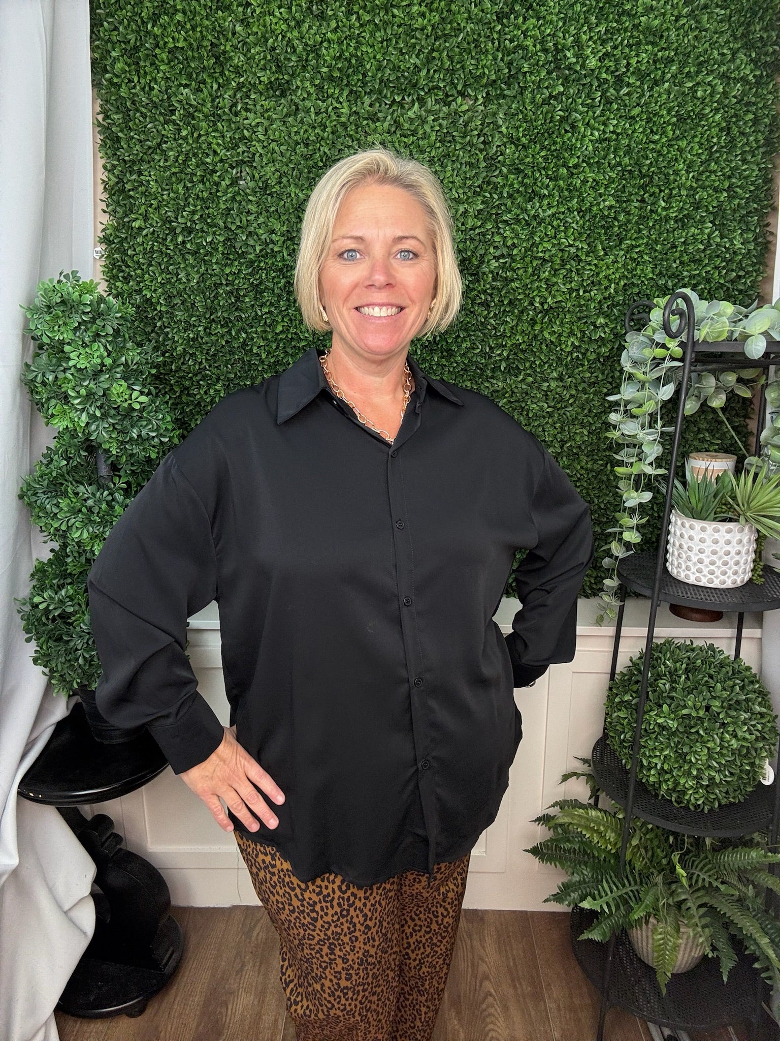 Kathryn Button-Up Top - Black