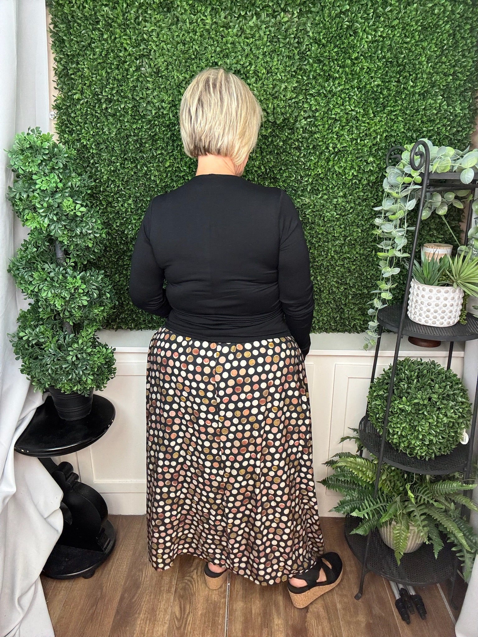 LINING DOT PRINT PULL ON SKIRT WITH POCKETS - BLACK
