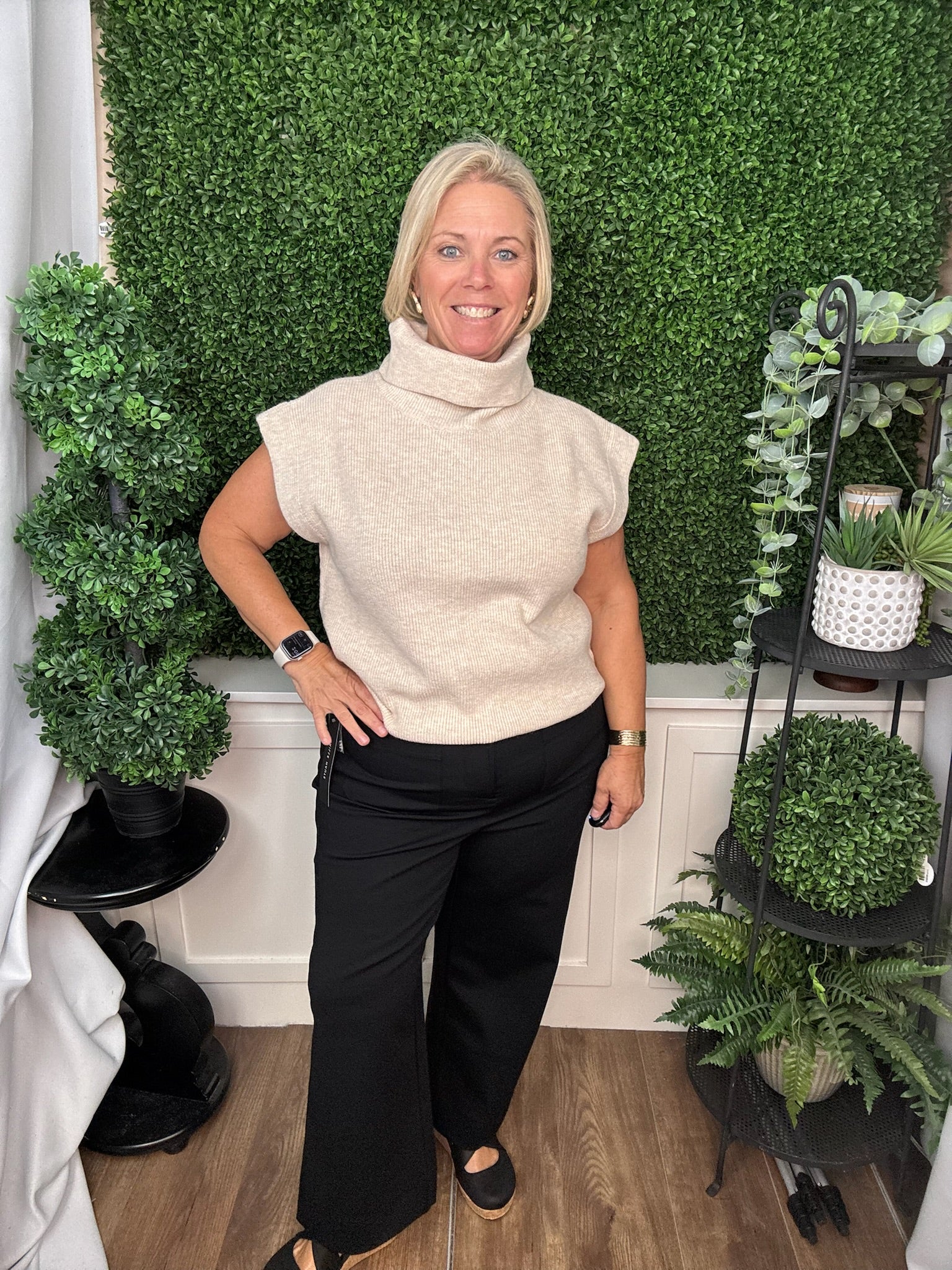 Every Body Ponte High Rise Capri Pants - Black