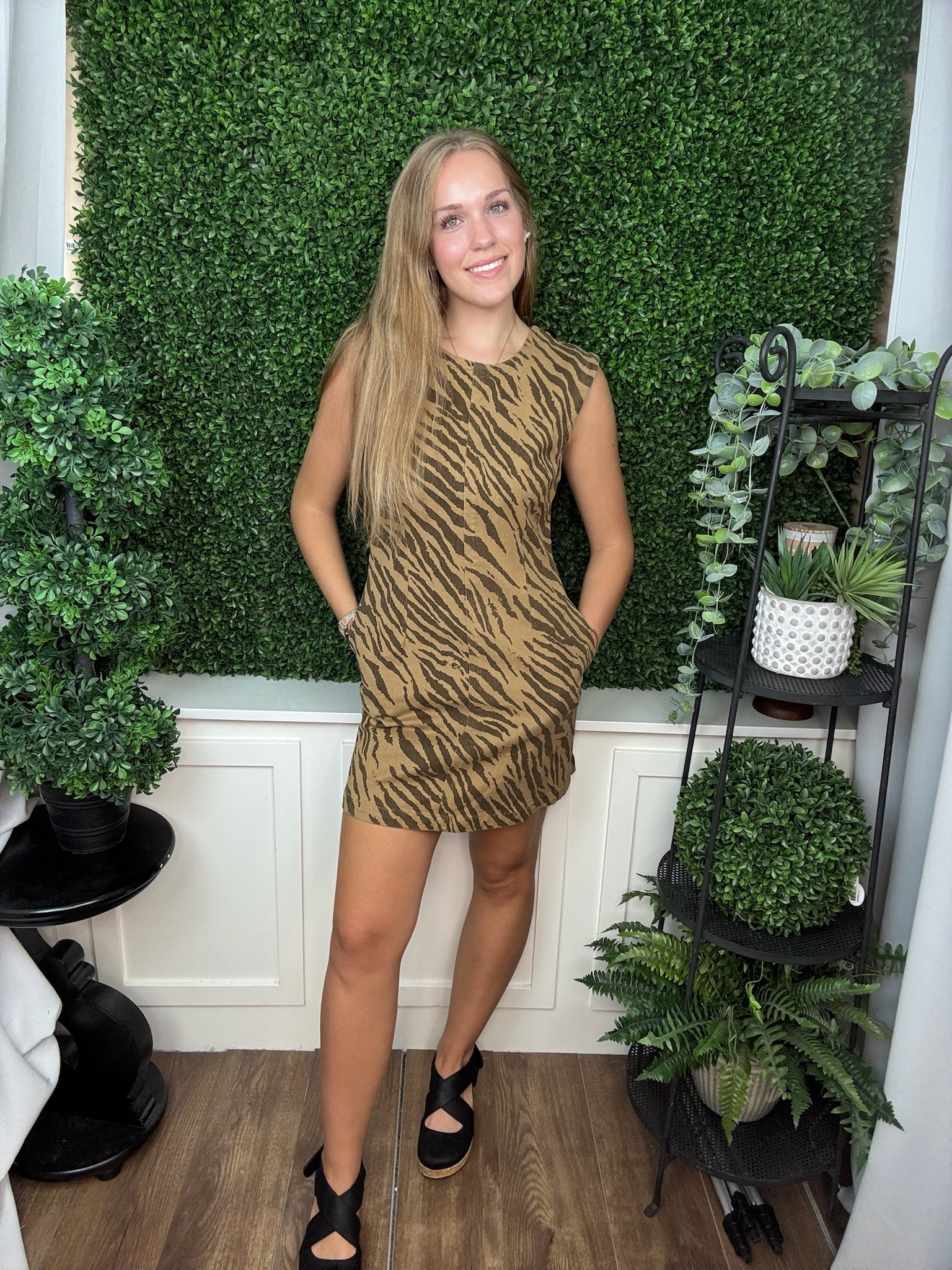 ZEBRA PRINT SLEEVELESS MINI DRESS