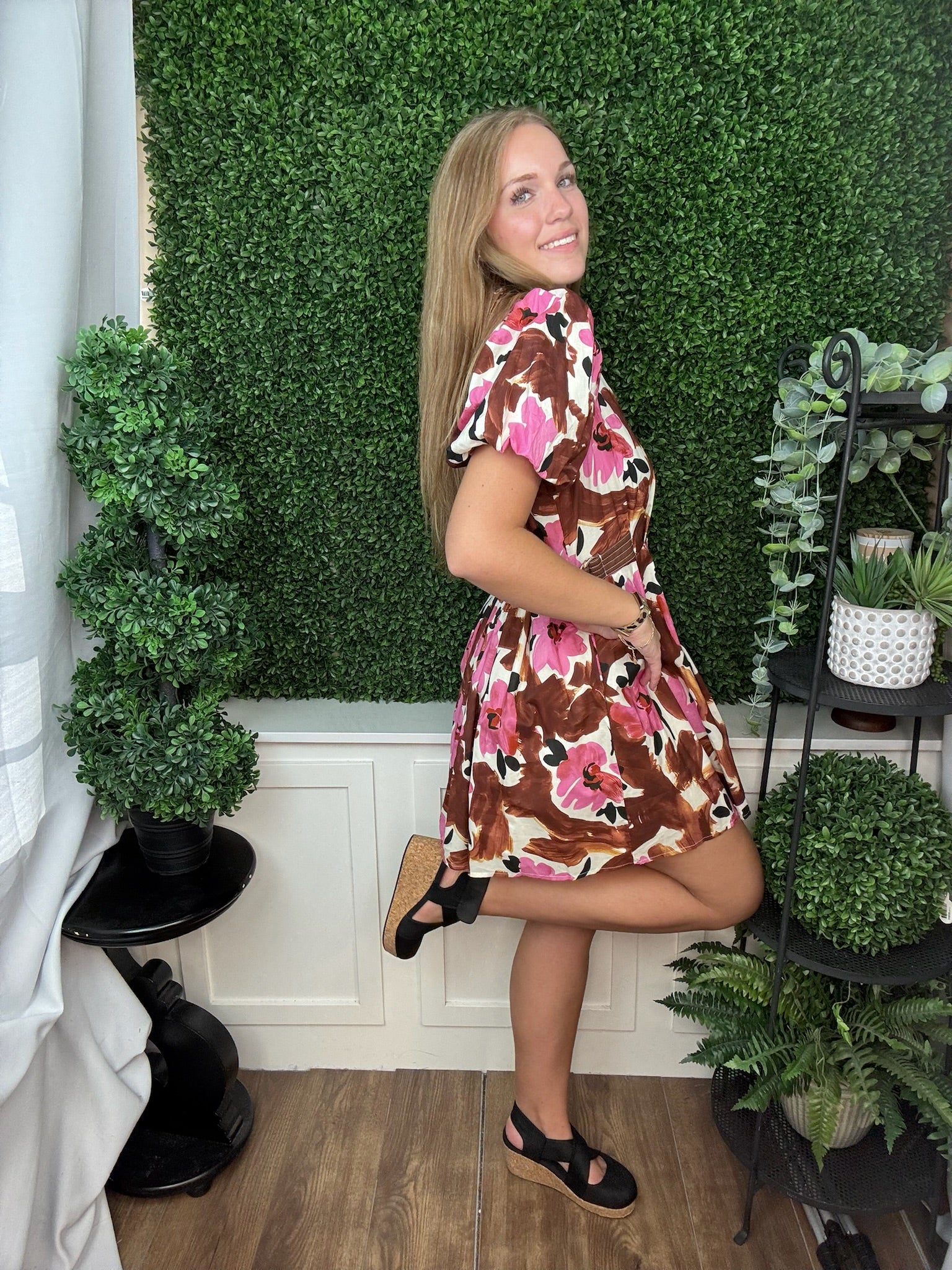 FLORAL PUFF SLEEVE SHIRT DRESS - BROWN