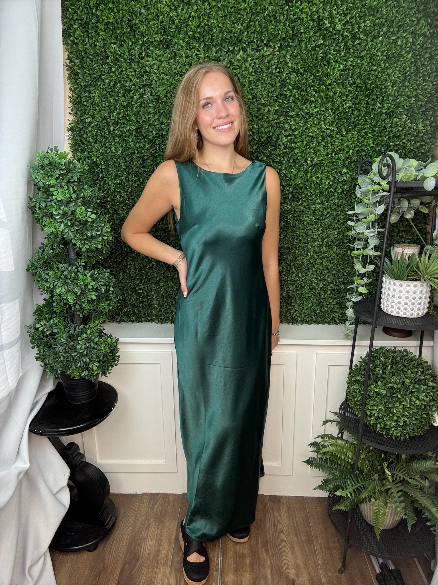 SLEEVELESS BACK COWL COCKTAIL MAXI DRESS - SEA GREEN
