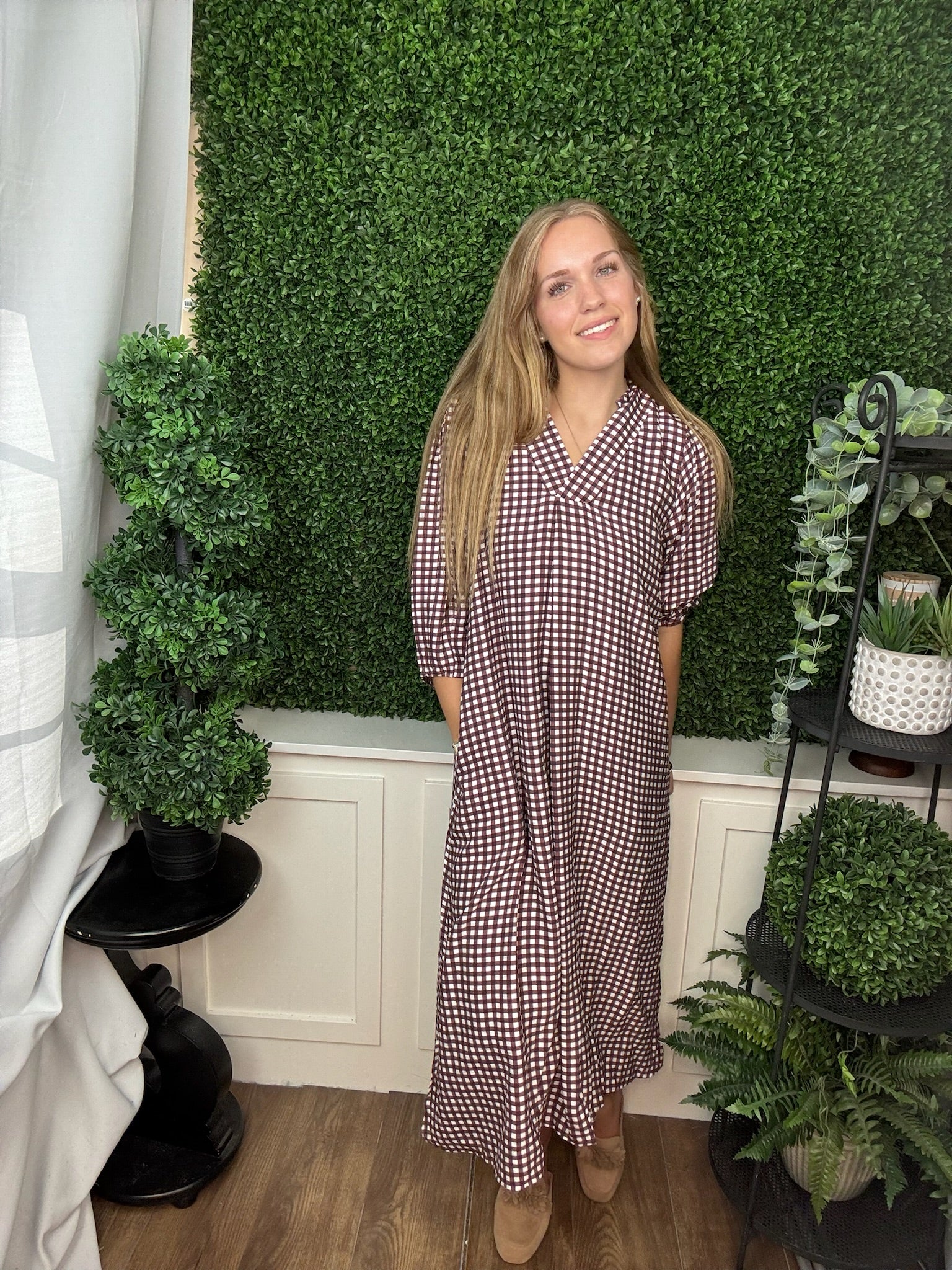 LINING CHECKERED WIDE OPEN COLLARED MIDI DRESS WITH POCKETS - RED BROWN