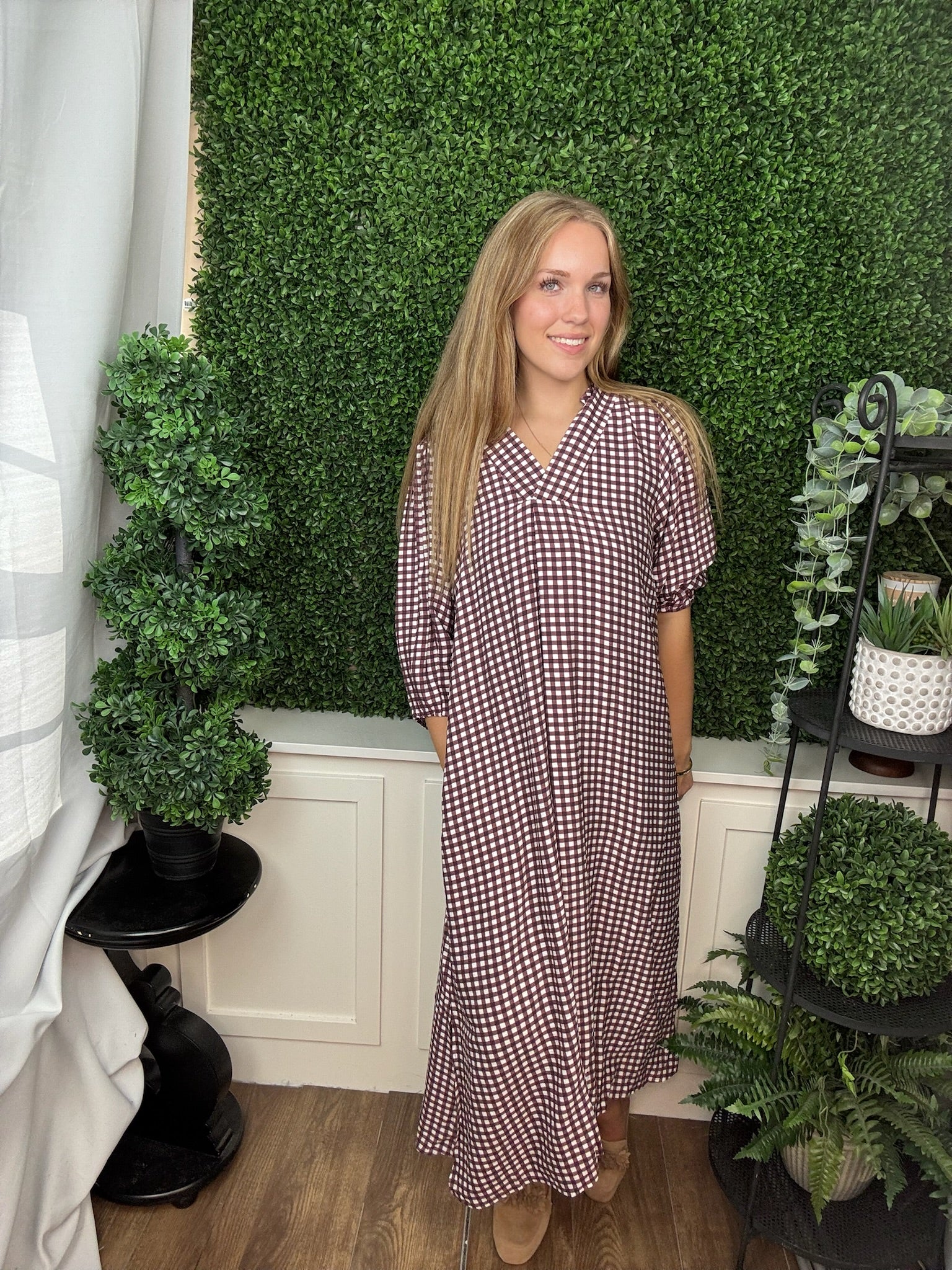 LINING CHECKERED WIDE OPEN COLLARED MIDI DRESS WITH POCKETS - RED BROWN