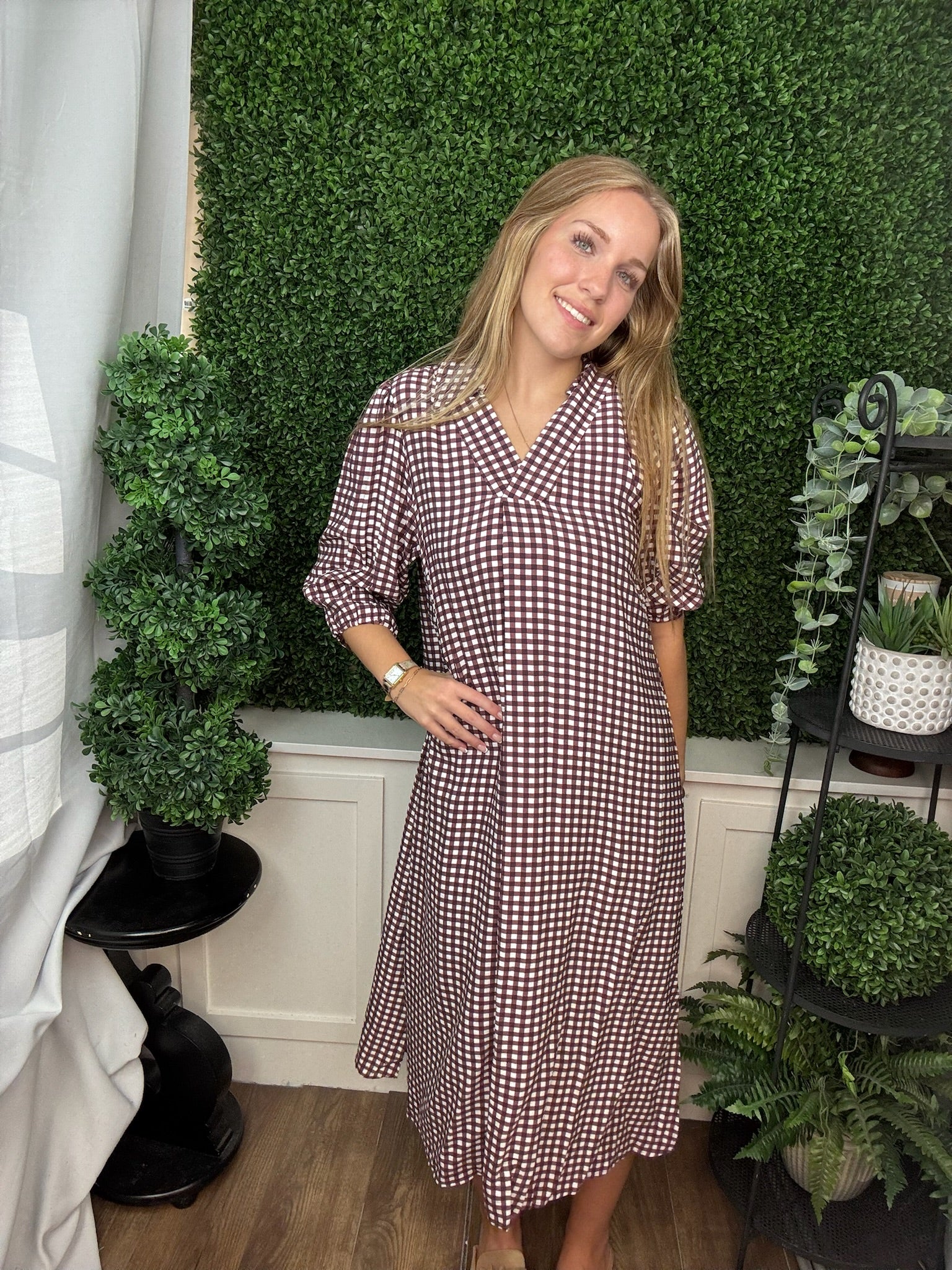LINING CHECKERED WIDE OPEN COLLARED MIDI DRESS WITH POCKETS - RED BROWN
