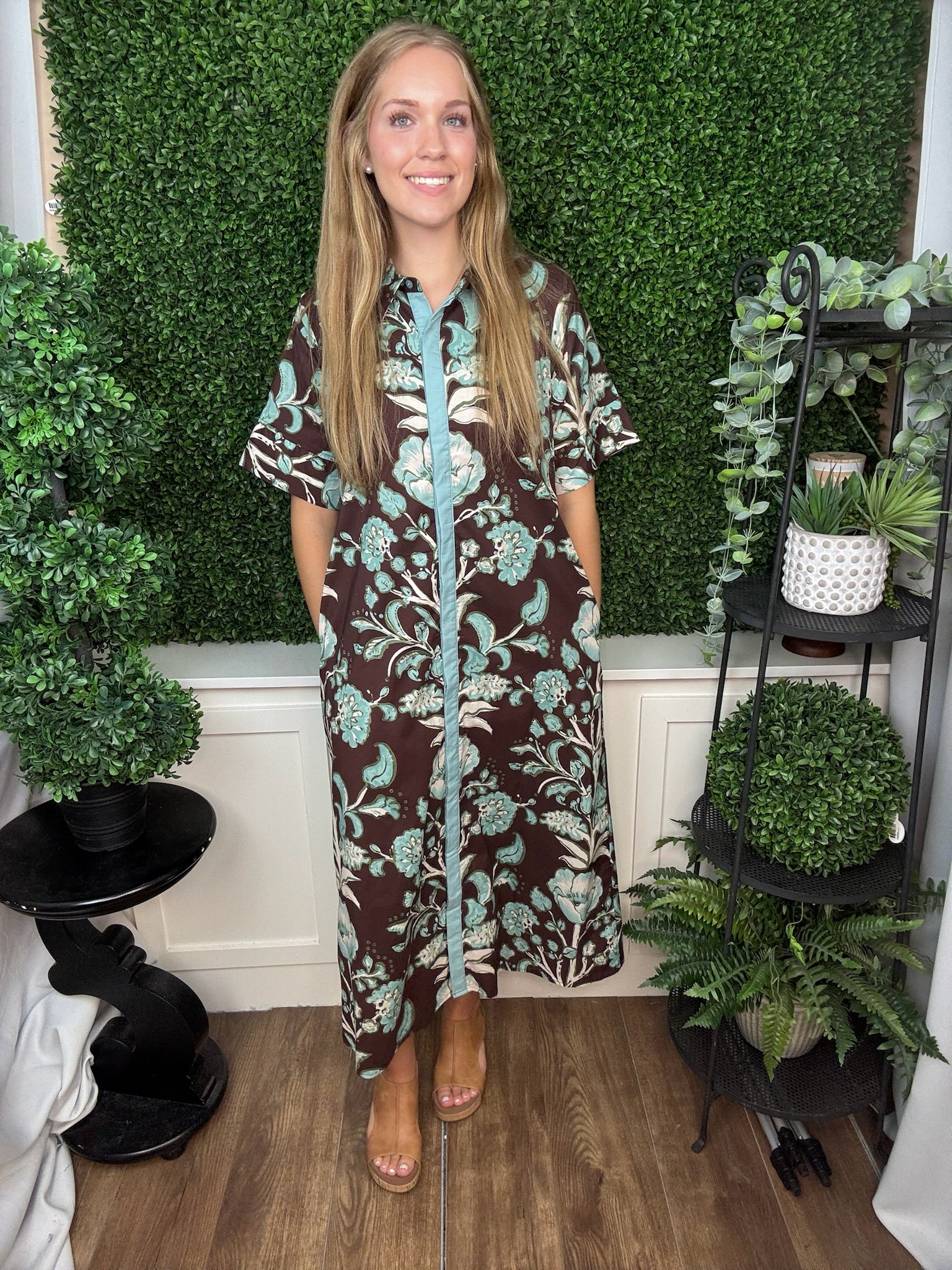 FLORAL CONTRAST TRIM SHIRT DRESS - CHOCOLATE