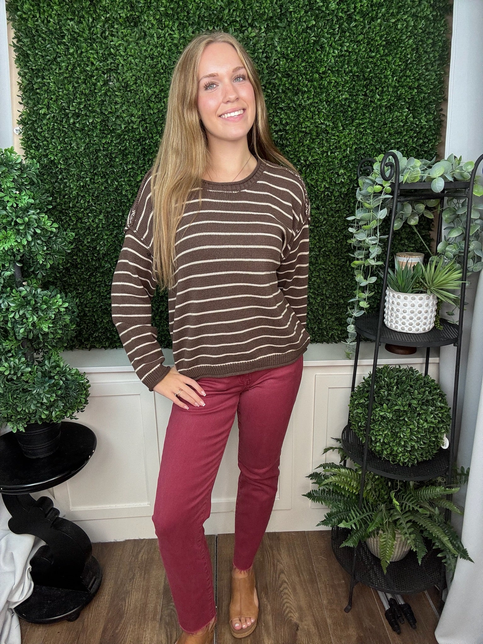 LONG SLEEVE STRIPED KNIT SWEATER - CHOCOLATE BROWN