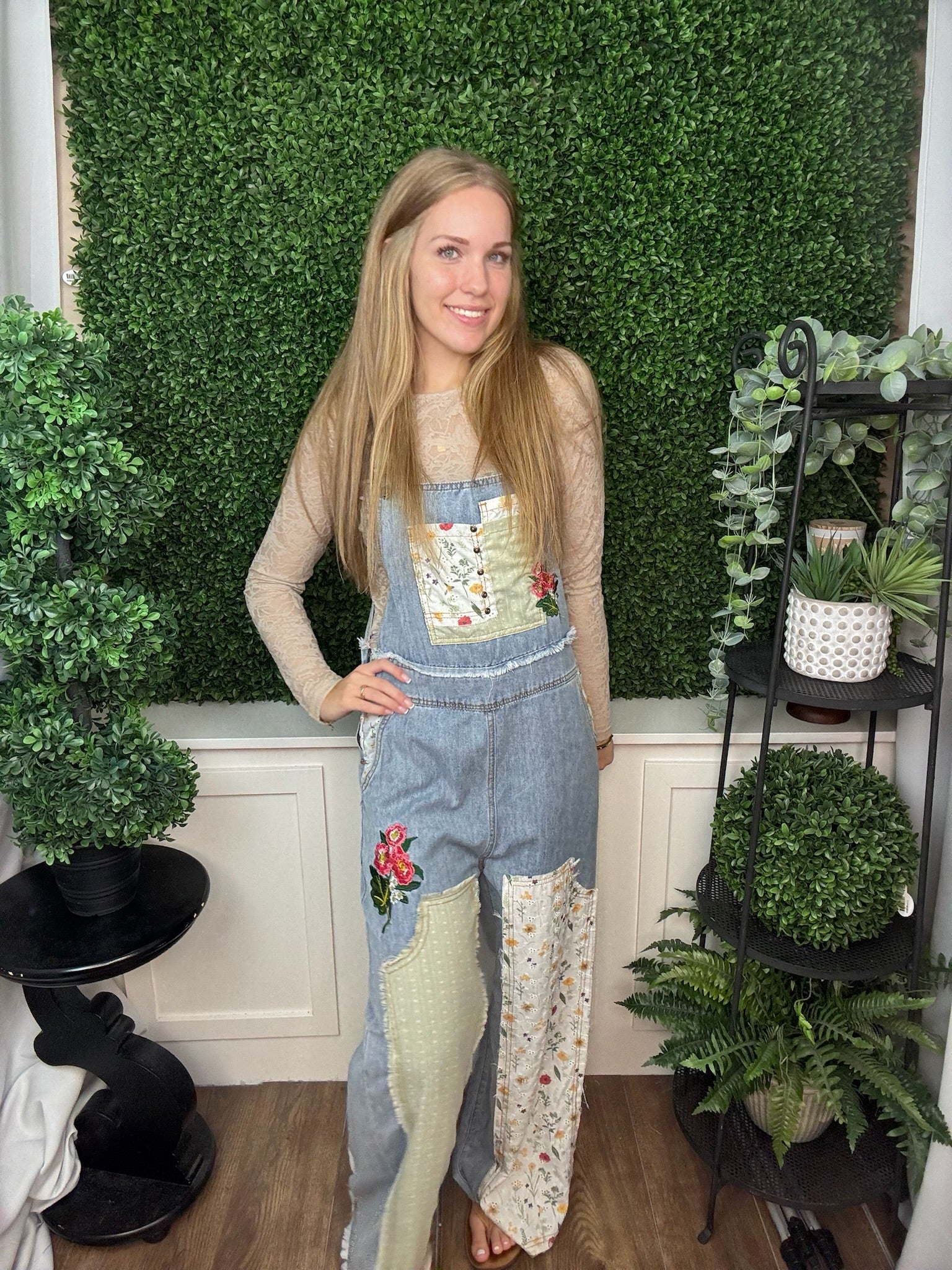 PATCHWORK DENIM FLORAL APPLIQUÉ OVERALLS - DENIM