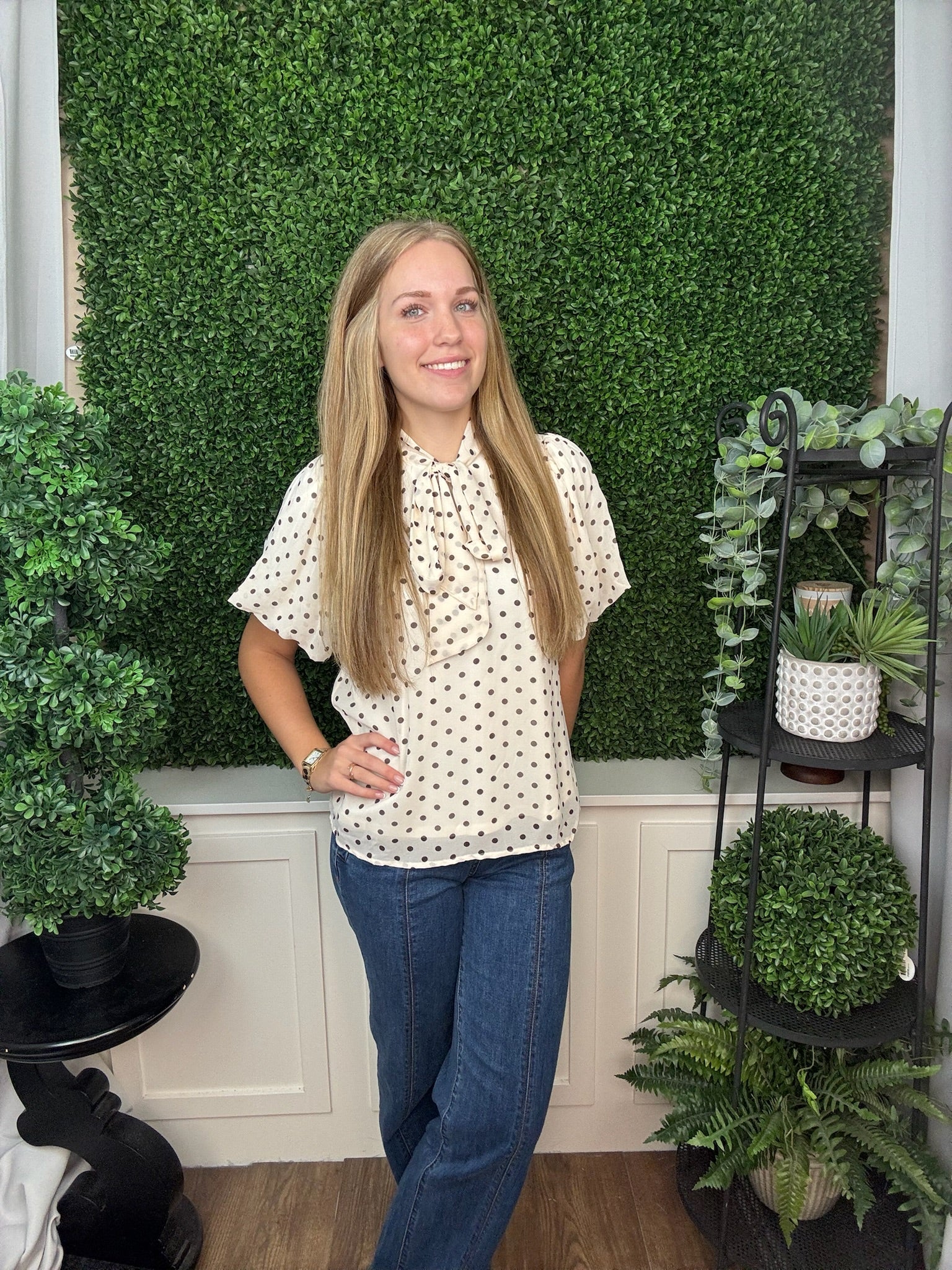 SHORT PUFF SLEEVE WOVEN POLKA DOT PRINT TOP WITH BOW - CREAM