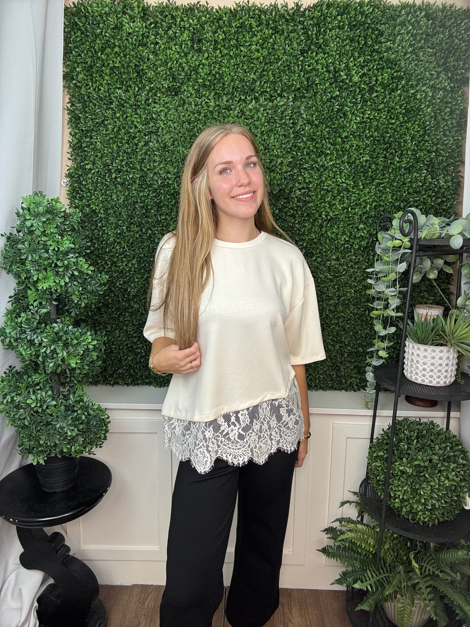 LACE HEM KNIT TOP - BROWN/ECRU