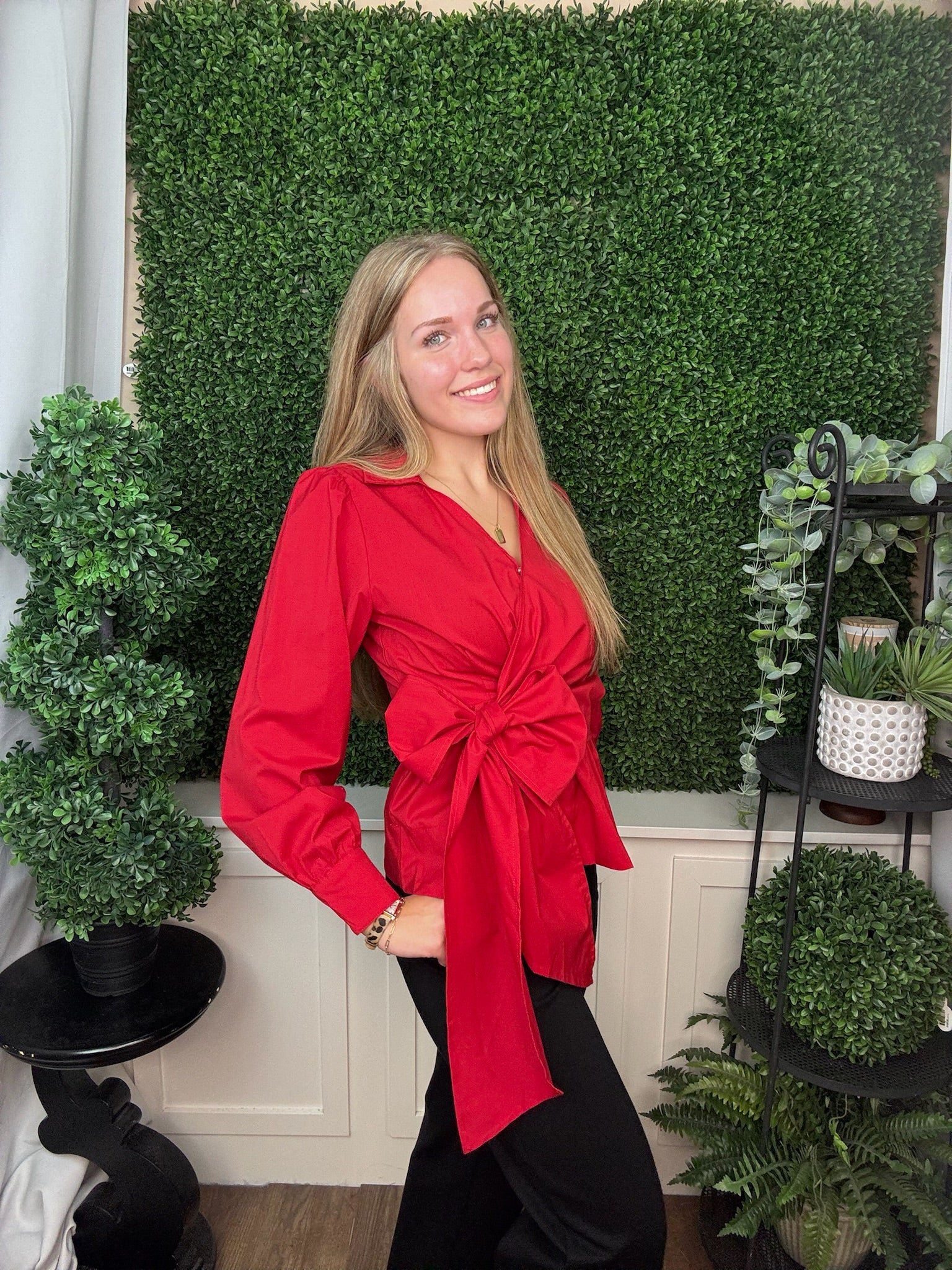 LONG SLEEVE SURPLICE SIDE TIE WOVEN TOP - BLACK/RED