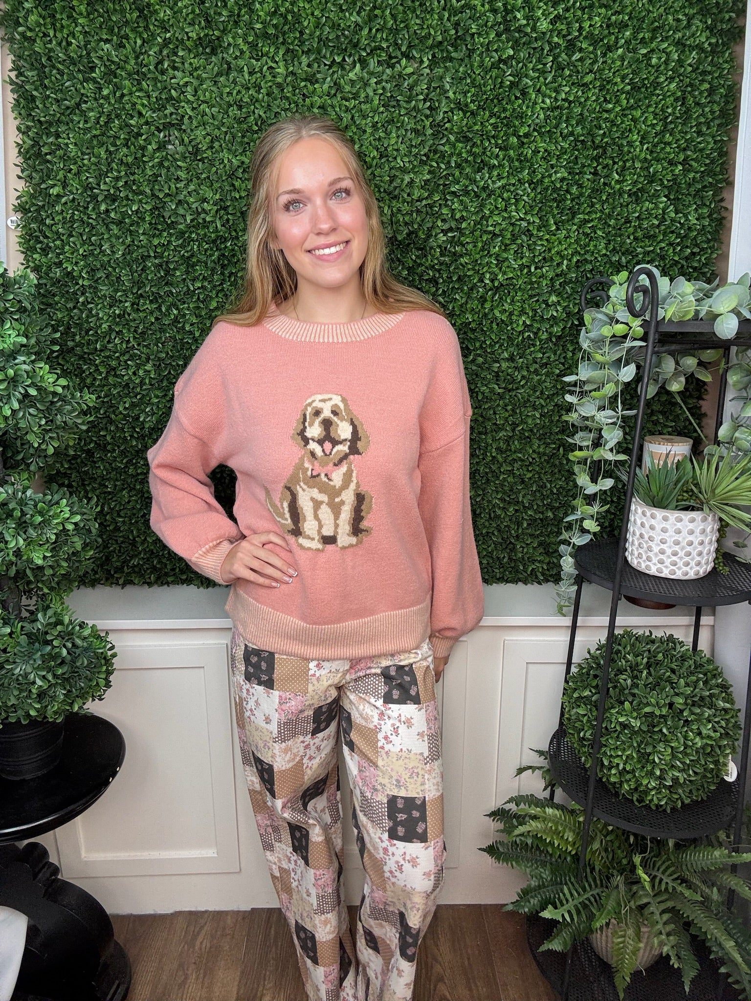 PUPPY GRAPHIC KNIT SWEATER - BLUSH