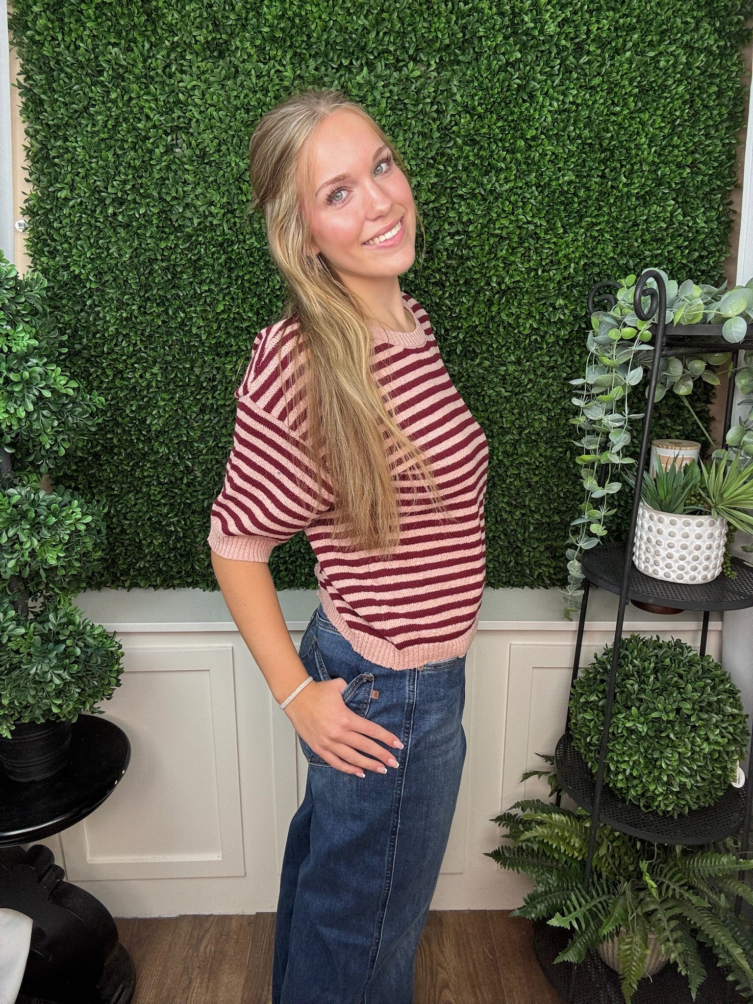 STRIPED CREW NECK LONG SLEEVE KNIT SWEATER - BURGUNDY