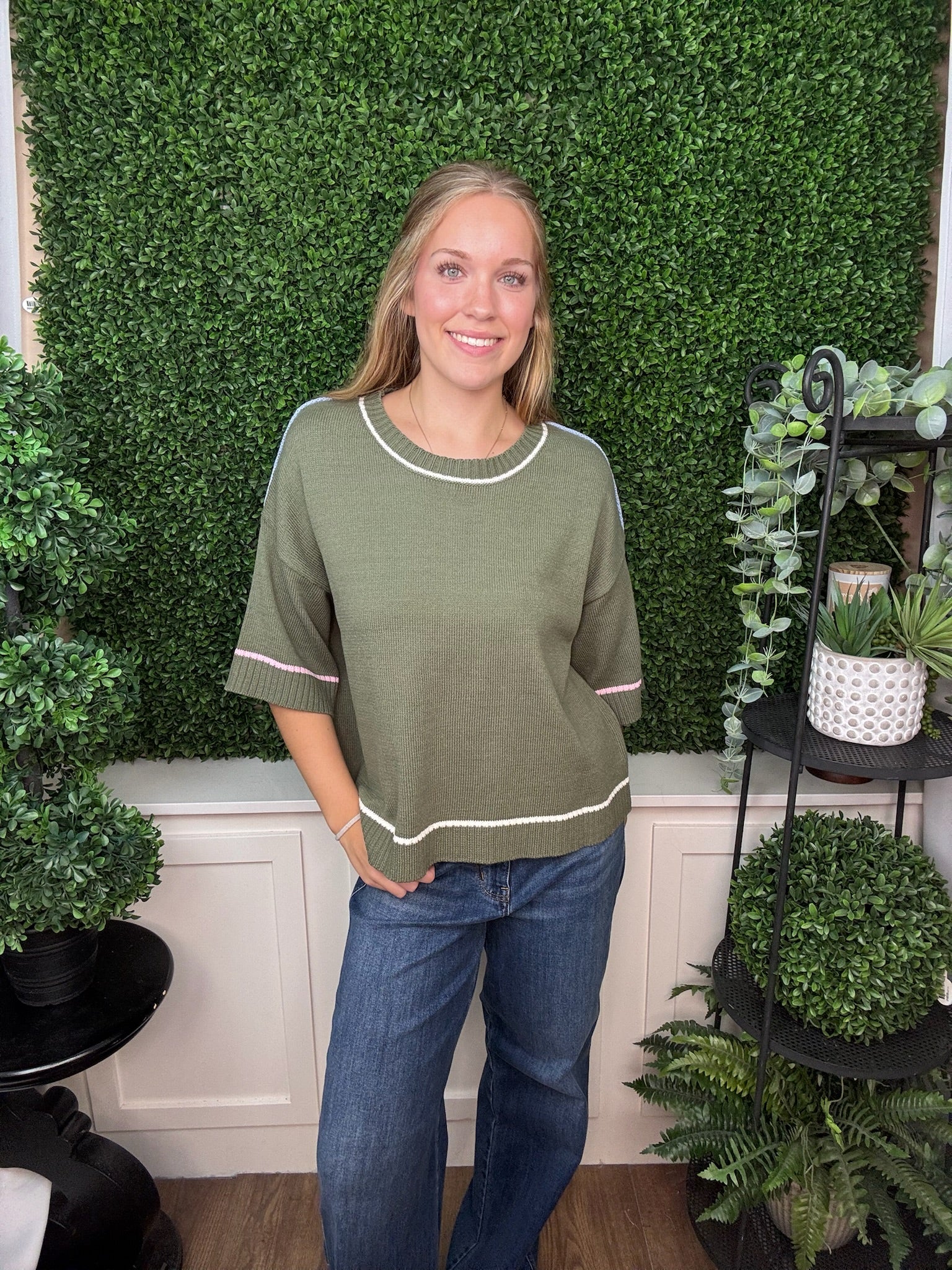 1/2 SLEEVE CONTRAST LINED SWEATER - OLIVE