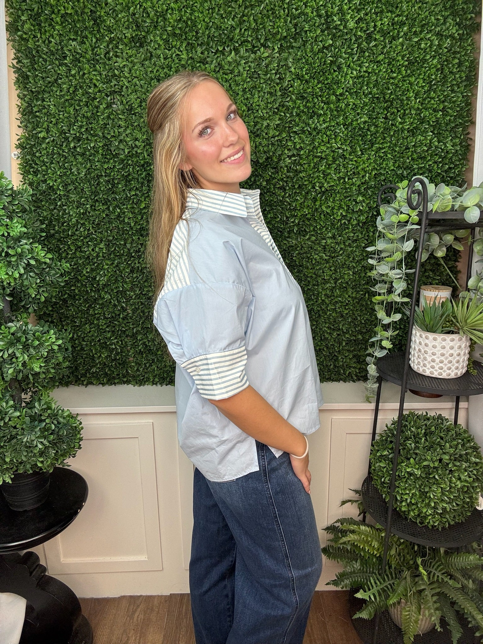 SHORT SLEEVE OVERSIZED TOP - LIGHT BLUE