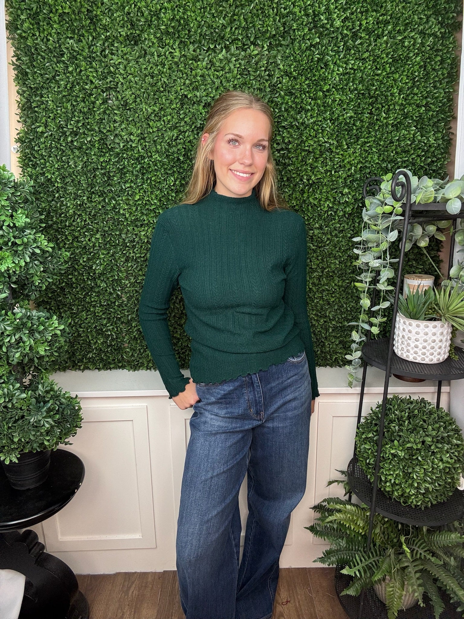 AVALEE FUNNEL NECK CABLE KNIT SWEATER - EMERALD GREEN