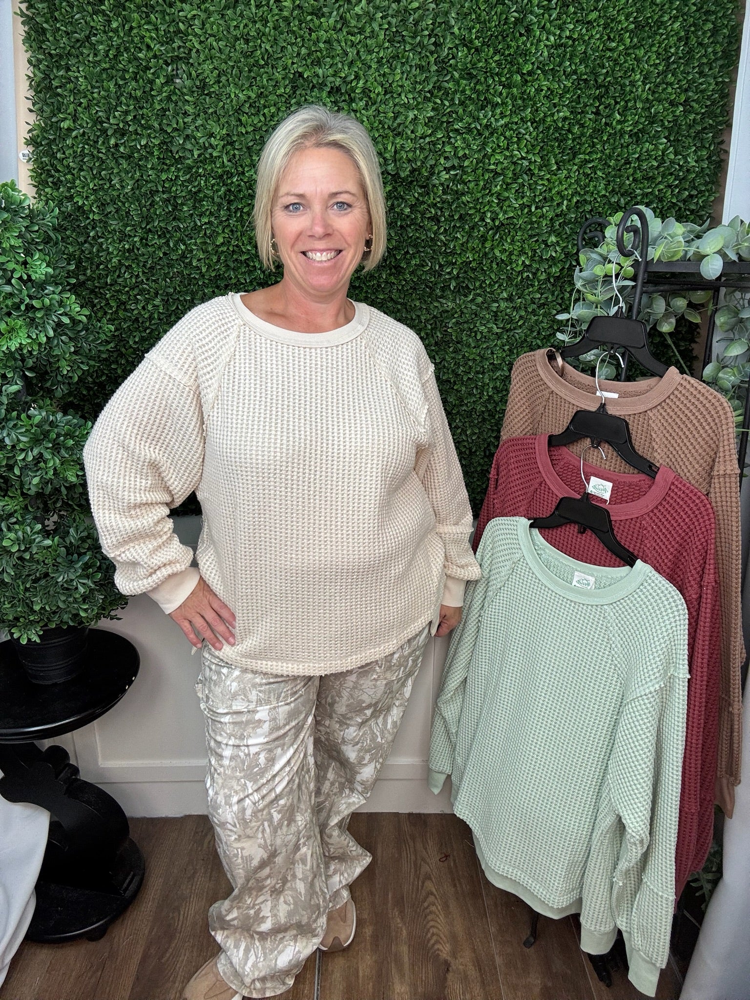 TEXTURED WAFFLE KNIT LONG SLEEVE SWEATER - CREAM/MOCHA/APPLE GREEN/BURGUNDY