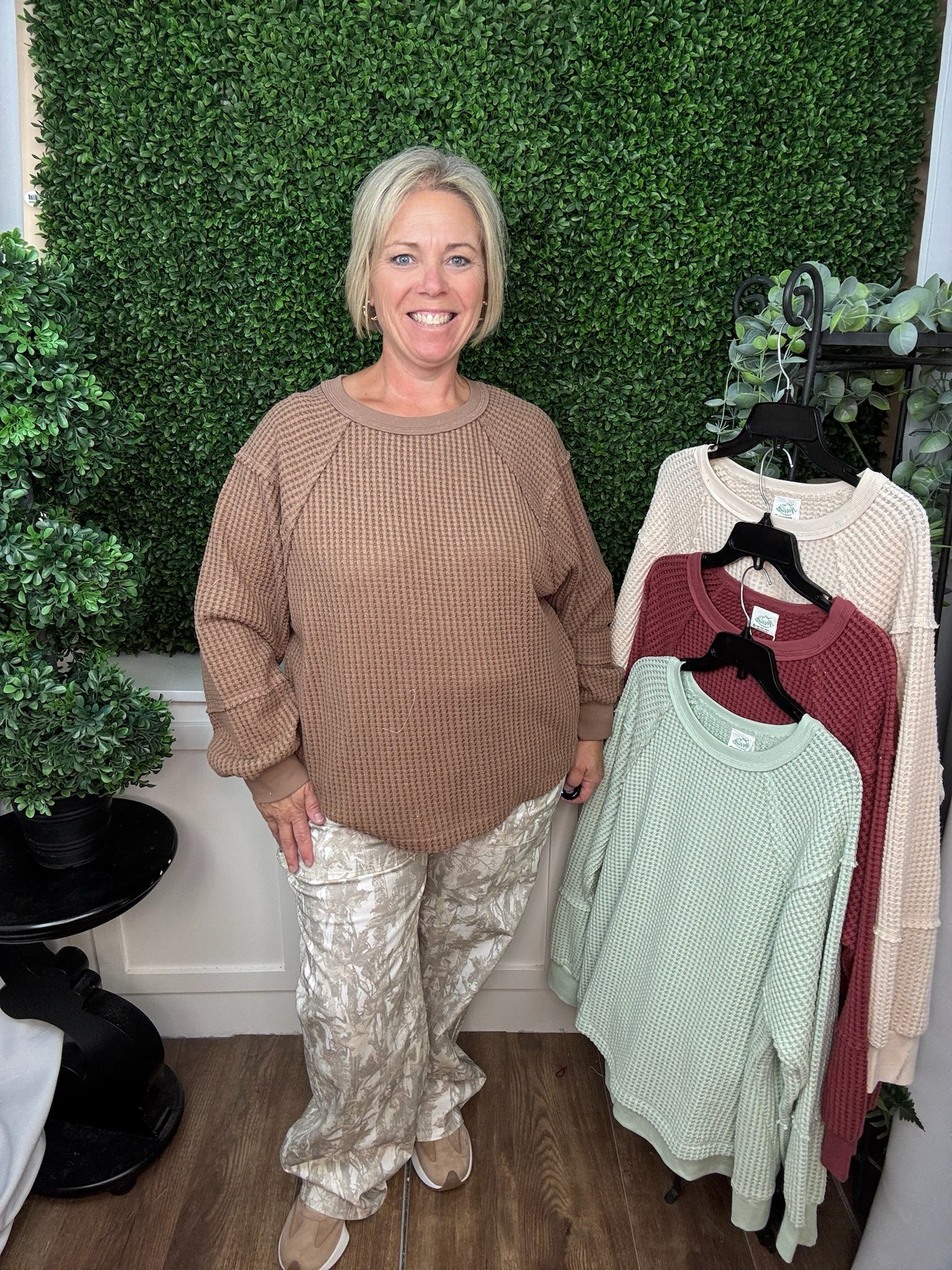 TEXTURED WAFFLE KNIT LONG SLEEVE SWEATER - CREAM/MOCHA/APPLE GREEN/BURGUNDY