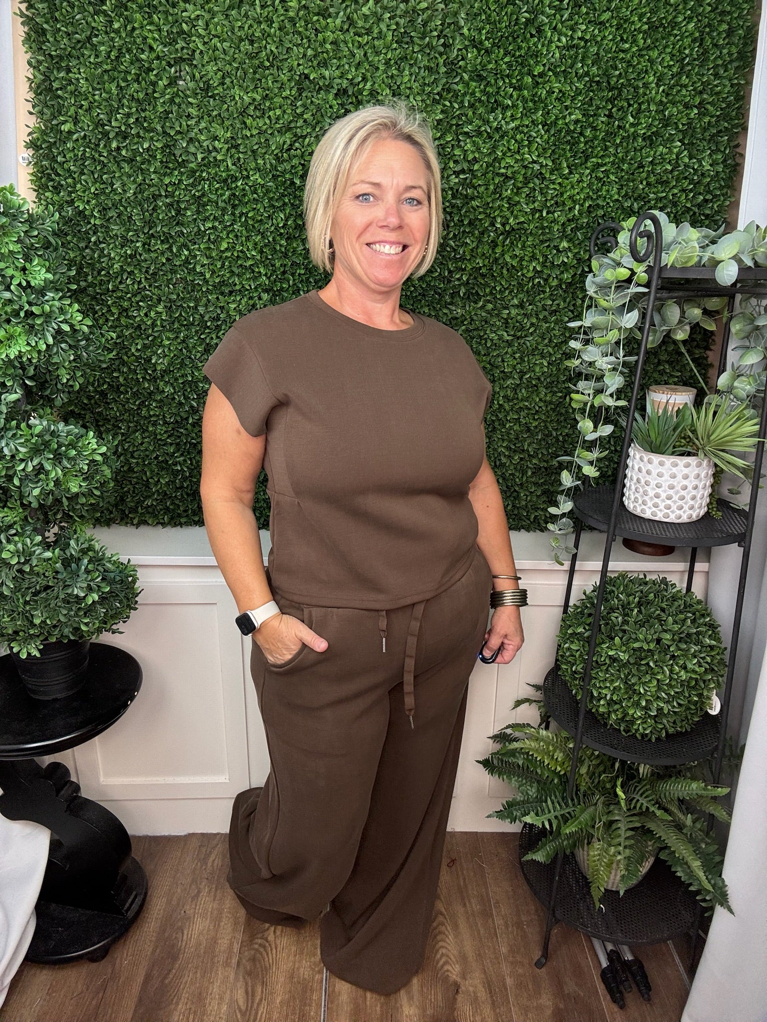 RIBBED CREW NECK TOP AND WIDE LEG PANTS SET - BROWN