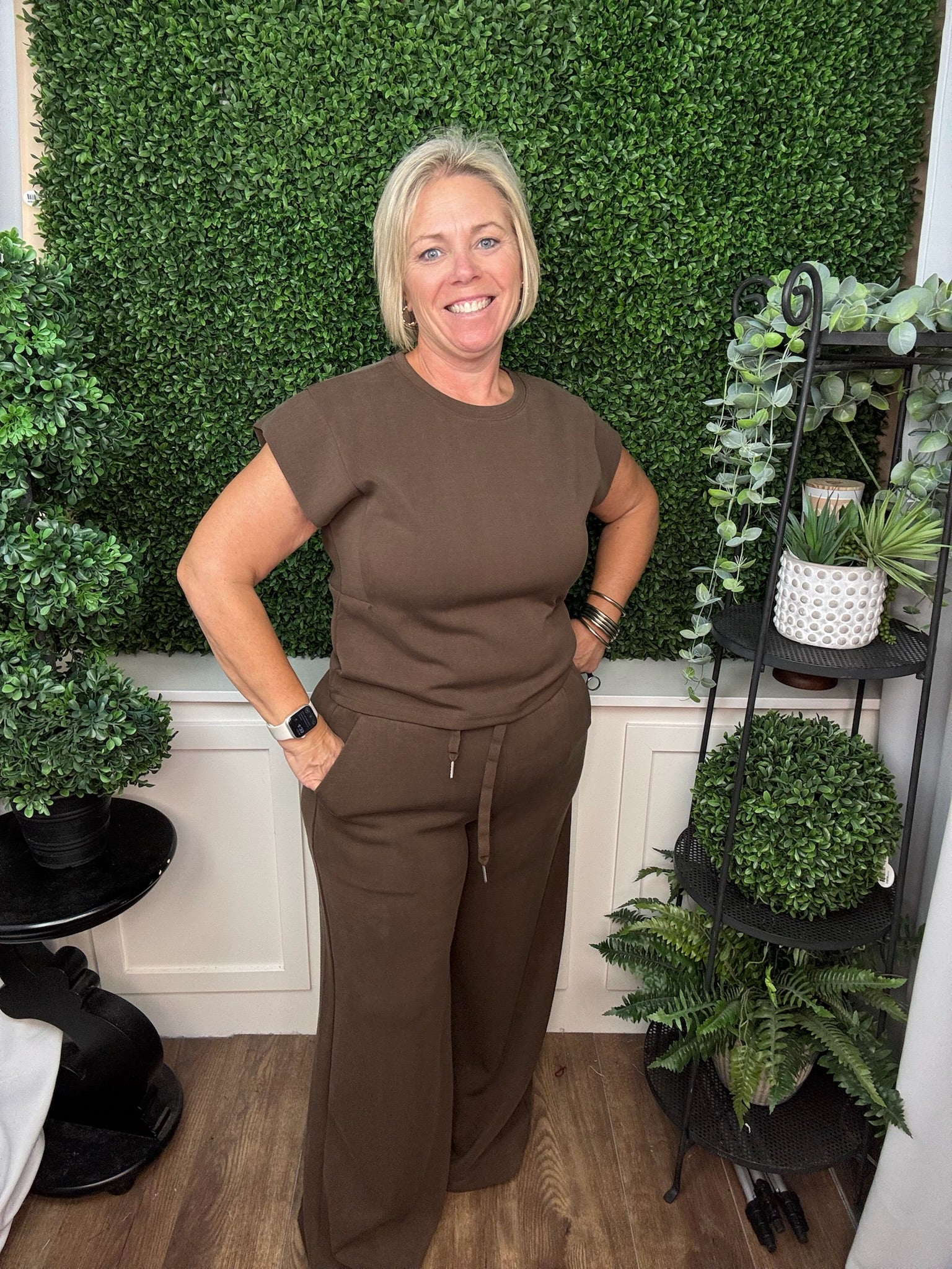 RIBBED CREW NECK TOP AND WIDE LEG PANTS SET - BROWN