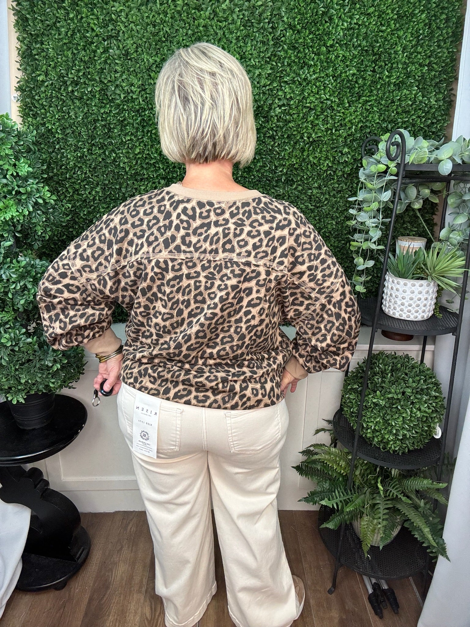 LEOPARD PRINT LONG SLEEVE SWEATSHIRT - TAUPE